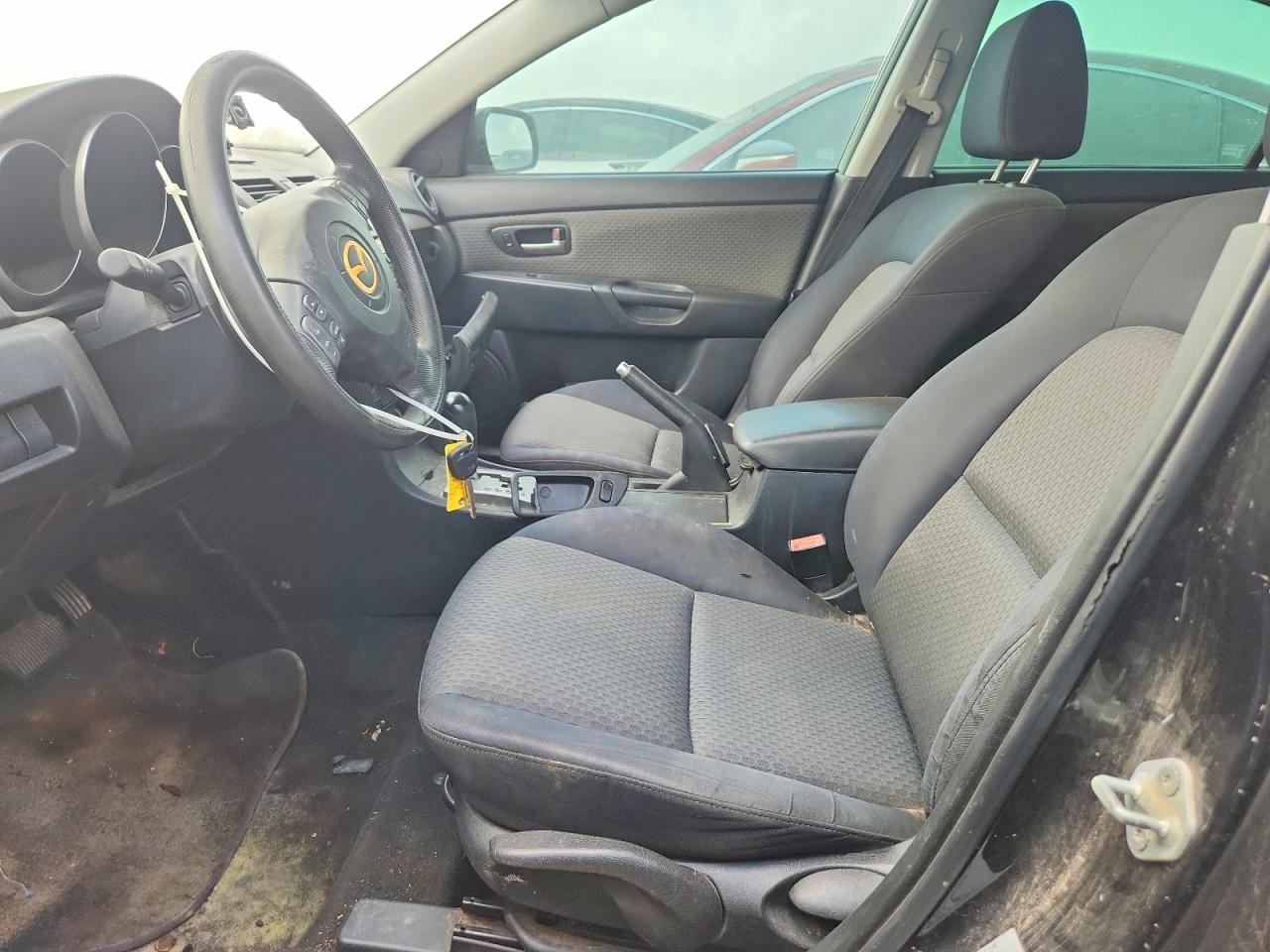 2005 Mazda 3 I Black vin: JM1BK12F151341211