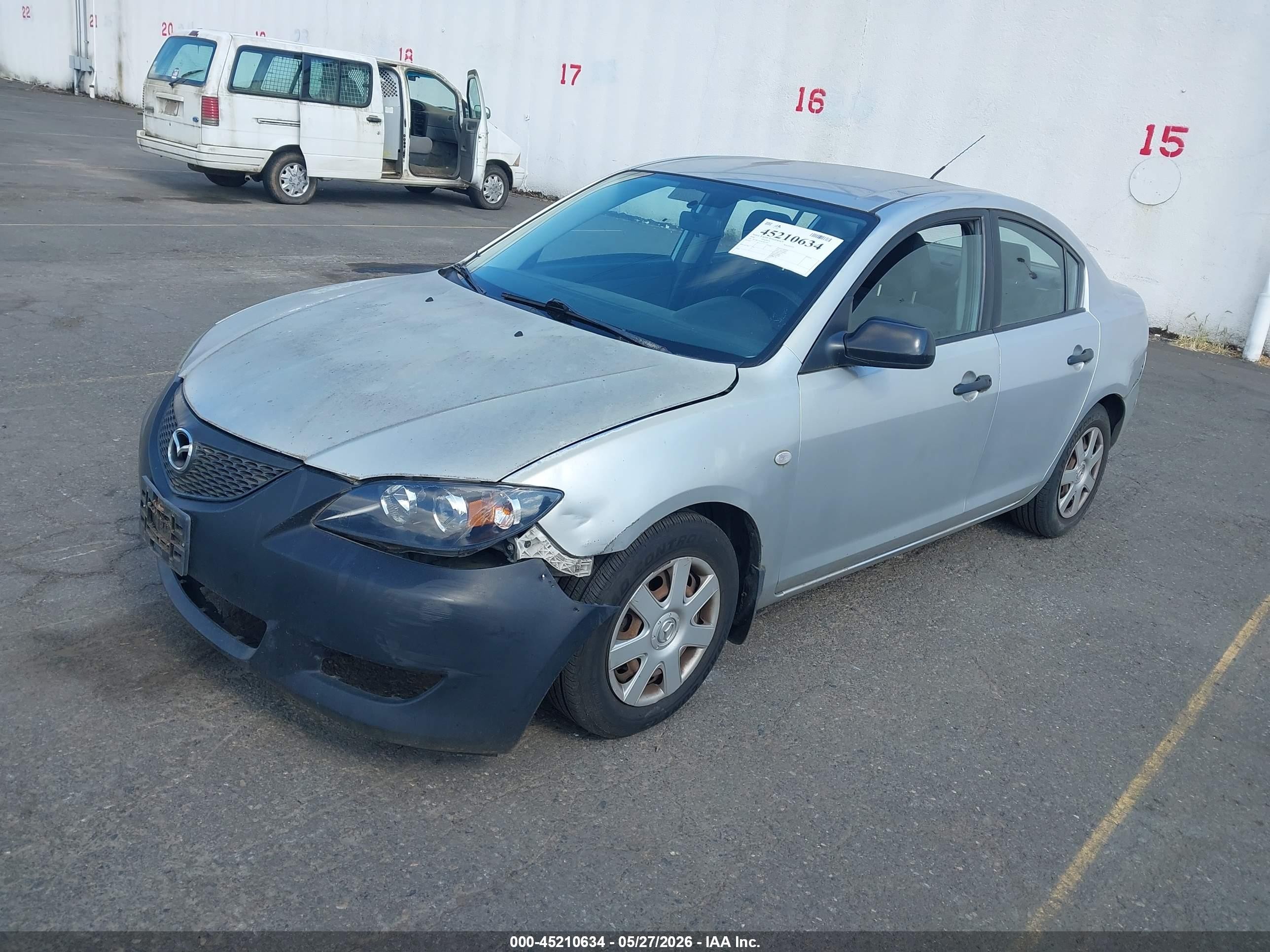 2006 Mazda Mazda3 I Silver vin: JM1BK12F261482208