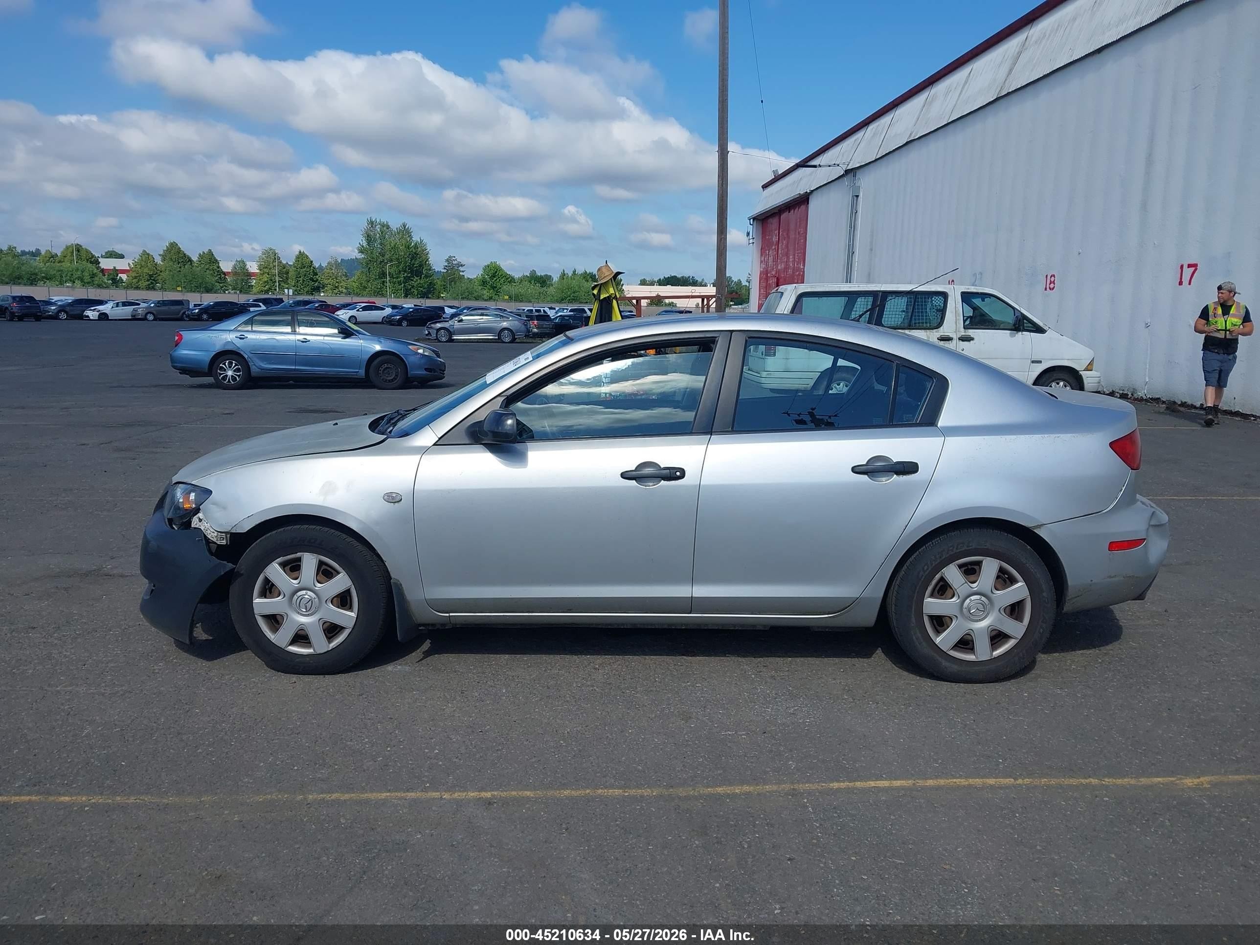 2006 Mazda Mazda3 I Silver vin: JM1BK12F261482208