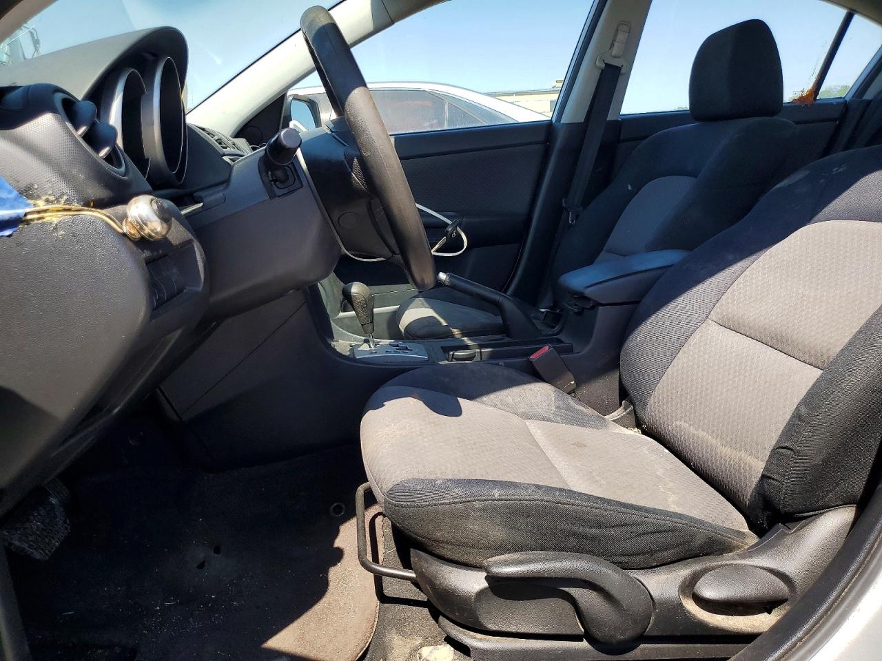2006 Mazda 3 I Silver vin: JM1BK12F261536266