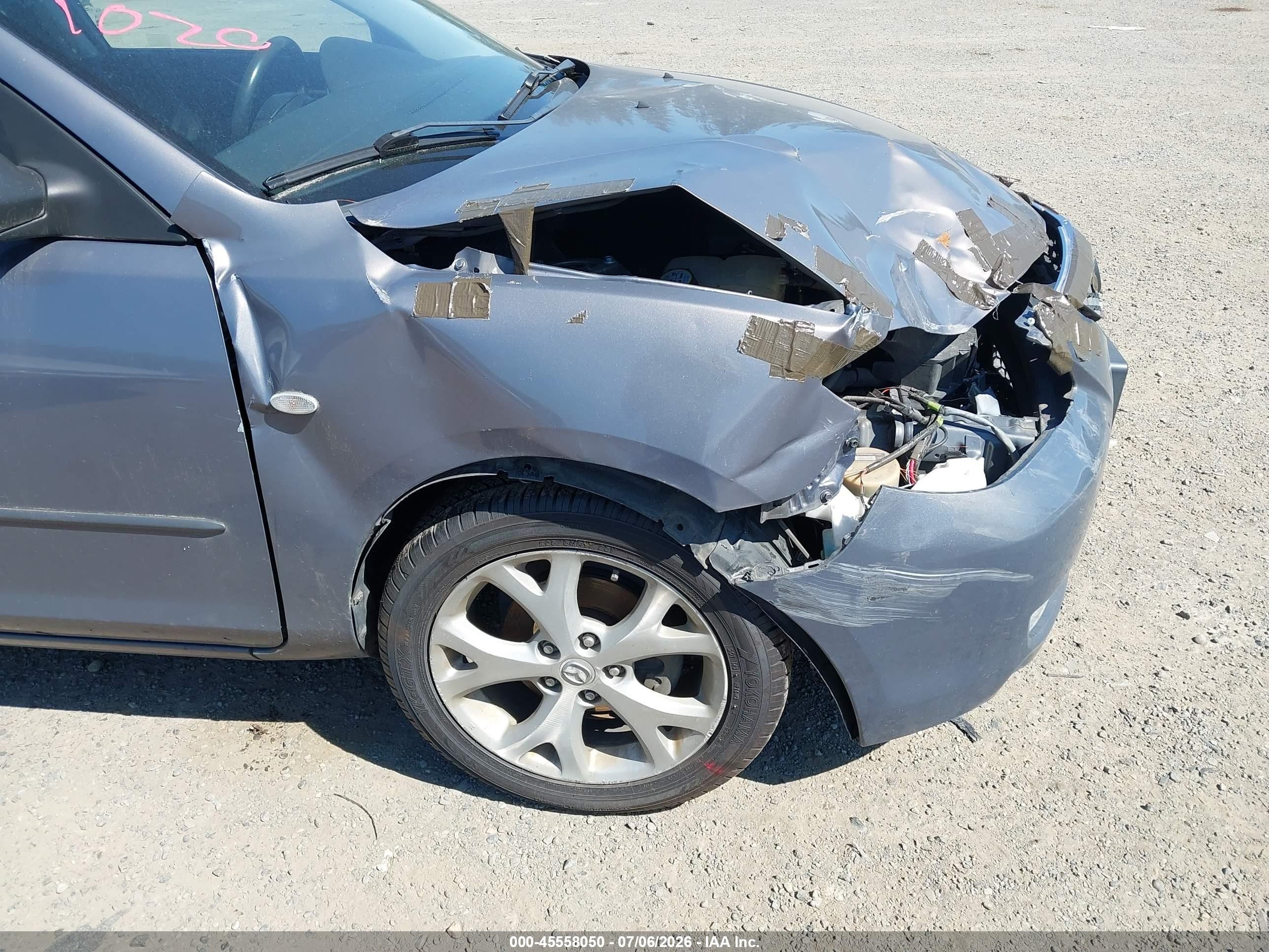 2007 Mazda Mazda3   Silver vin: JM1BK12F271726408