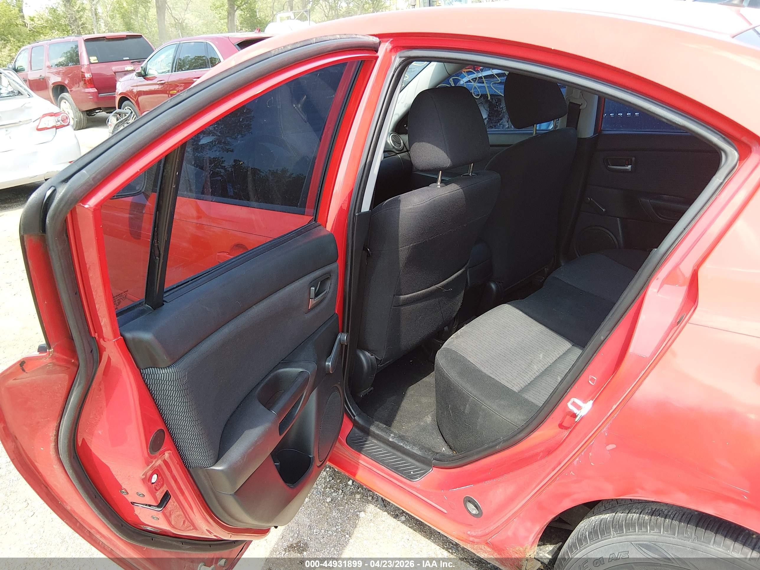 2008 Mazda Mazda3 I Sport Red vin: JM1BK12F281792930