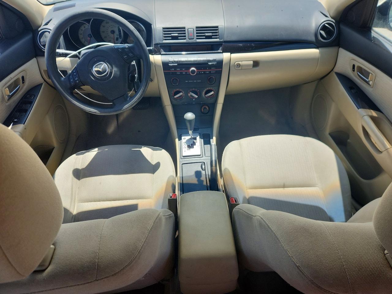 2008 Mazda 3 I Tan vin: JM1BK12F281845092