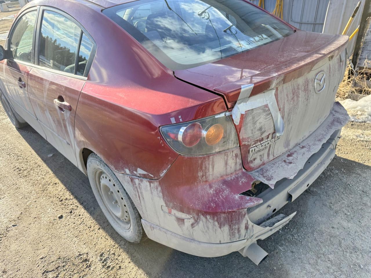 2006 Mazda 3 I Red vin: JM1BK12F361504653