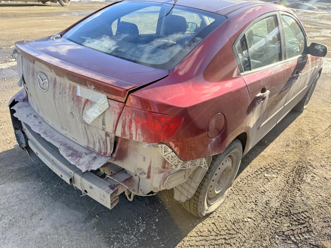 2006 Mazda 3 I Red vin: JM1BK12F361504653