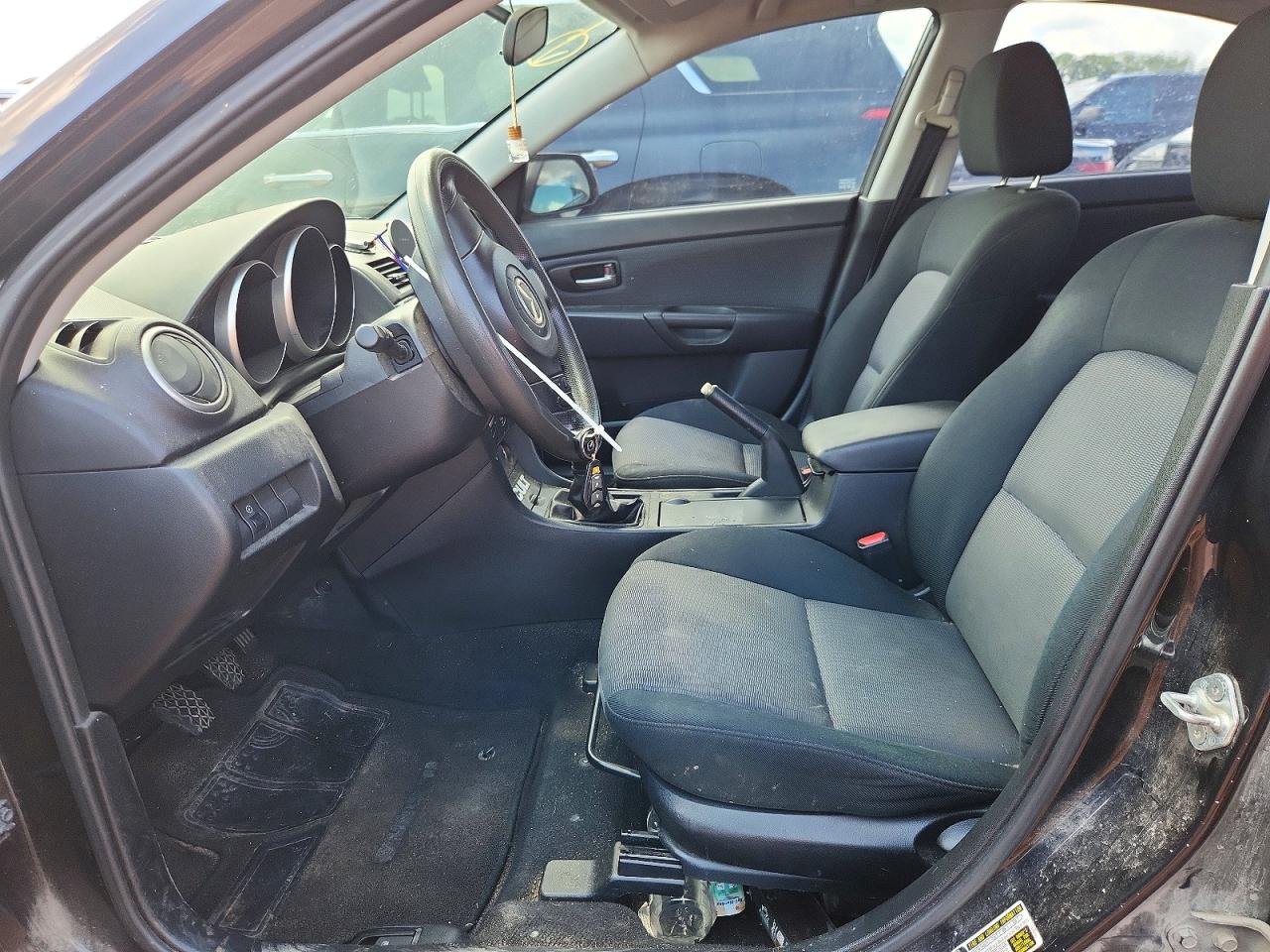 2007 Mazda 3 I Black vin: JM1BK12F371692186