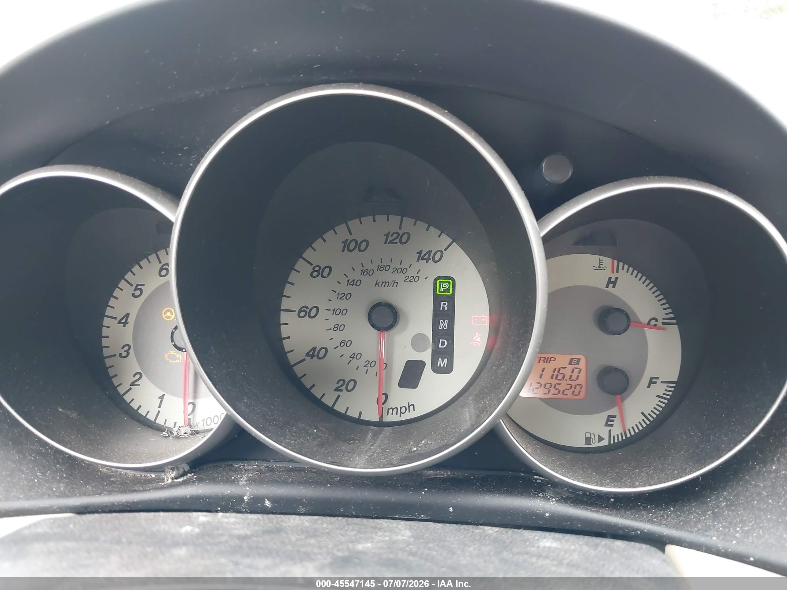 2008 Mazda Mazda3 I Золотой vin: JM1BK12F381823280