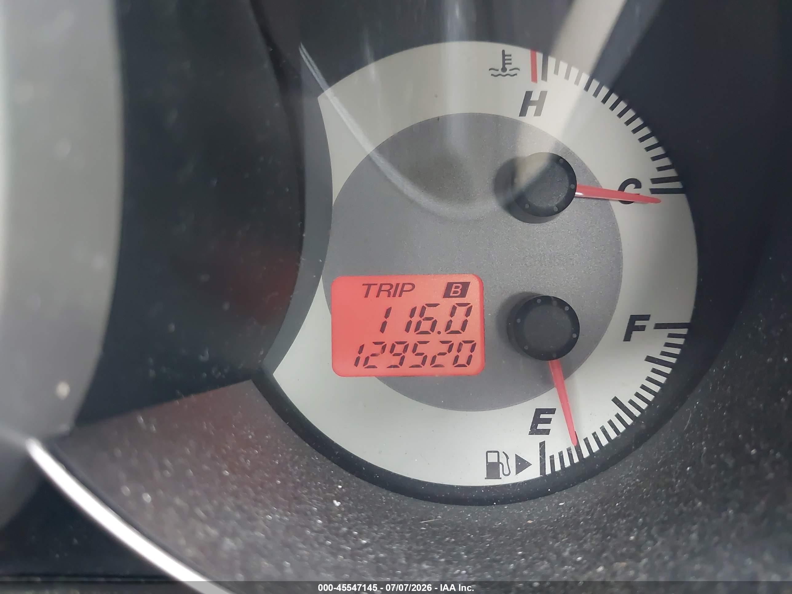2008 Mazda Mazda3 I Золотой vin: JM1BK12F381823280