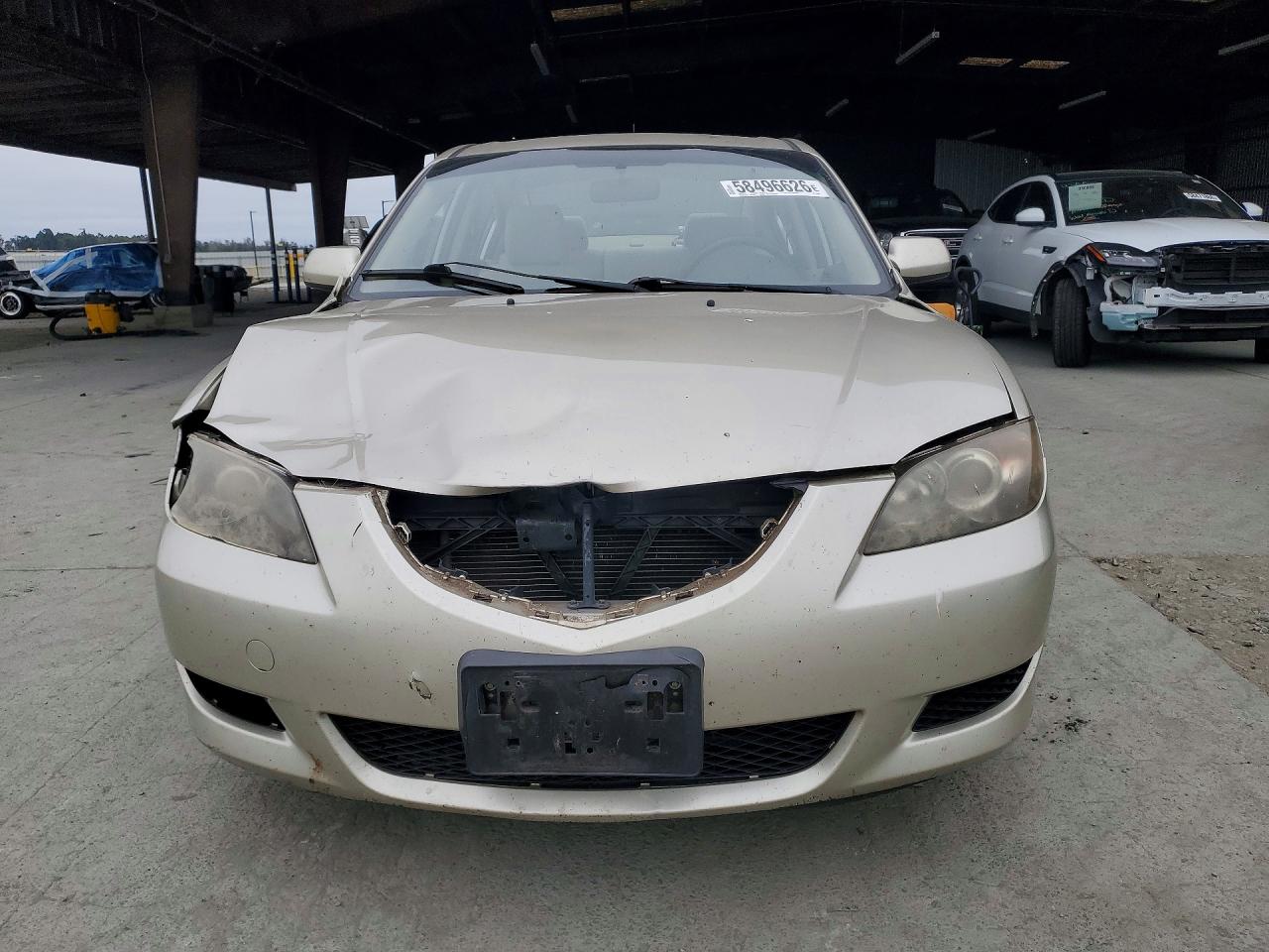 2005 Mazda 3 I Beige vin: JM1BK12F451268884
