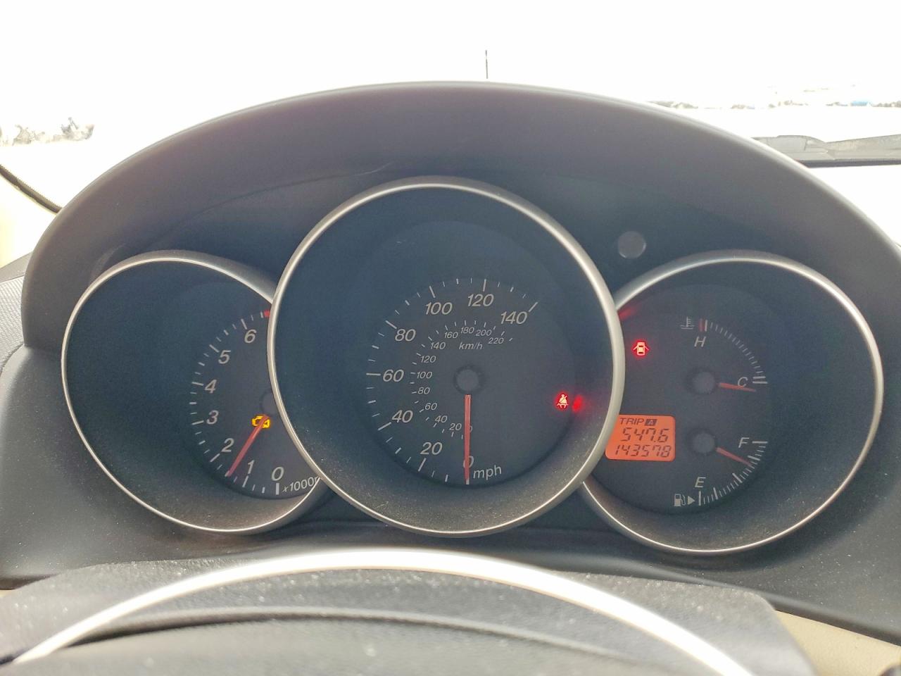 2005 Mazda 3 I Beige vin: JM1BK12F451268884