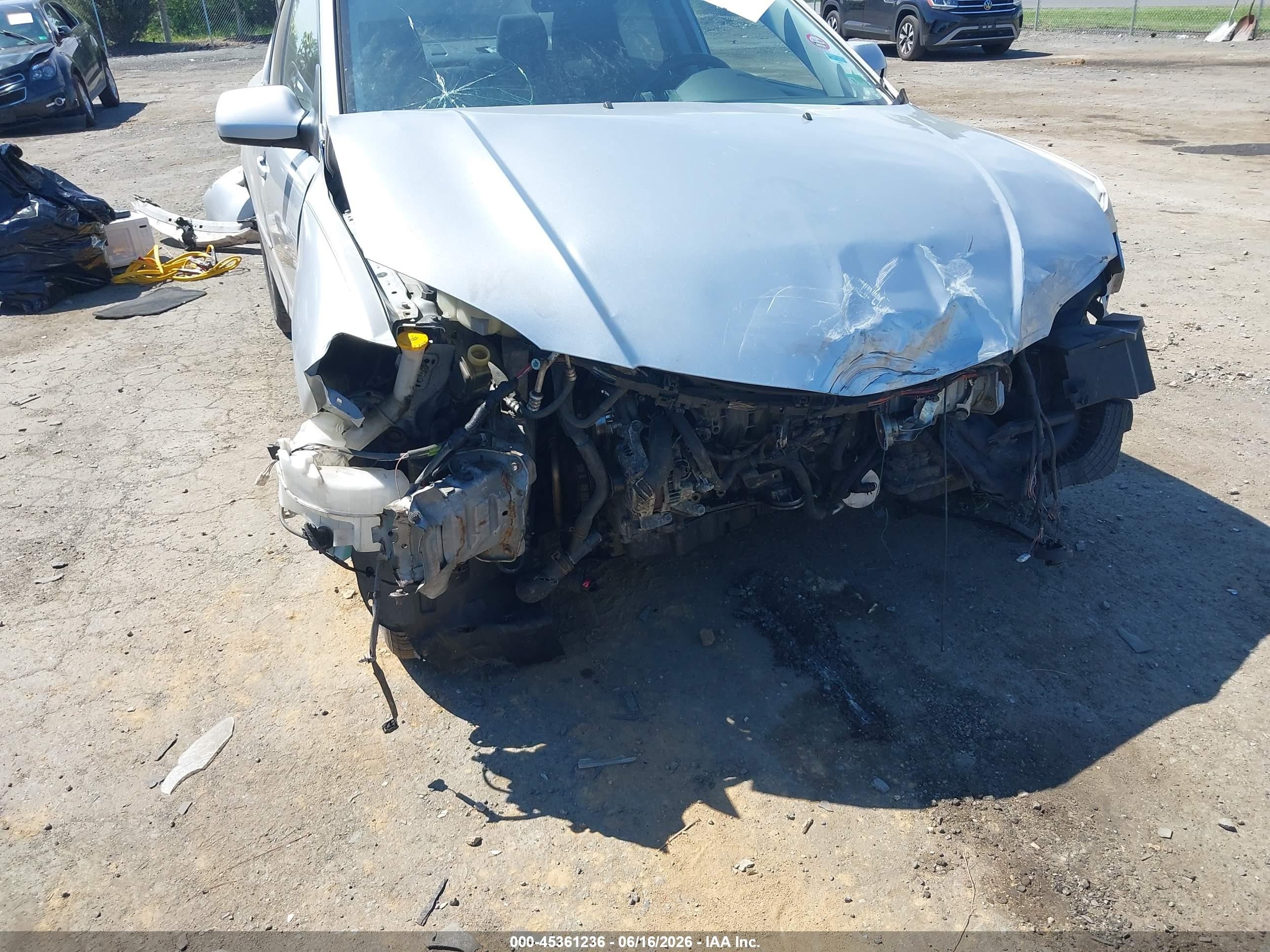 2007 Mazda Mazda3 I Silver vin: JM1BK12F471673470