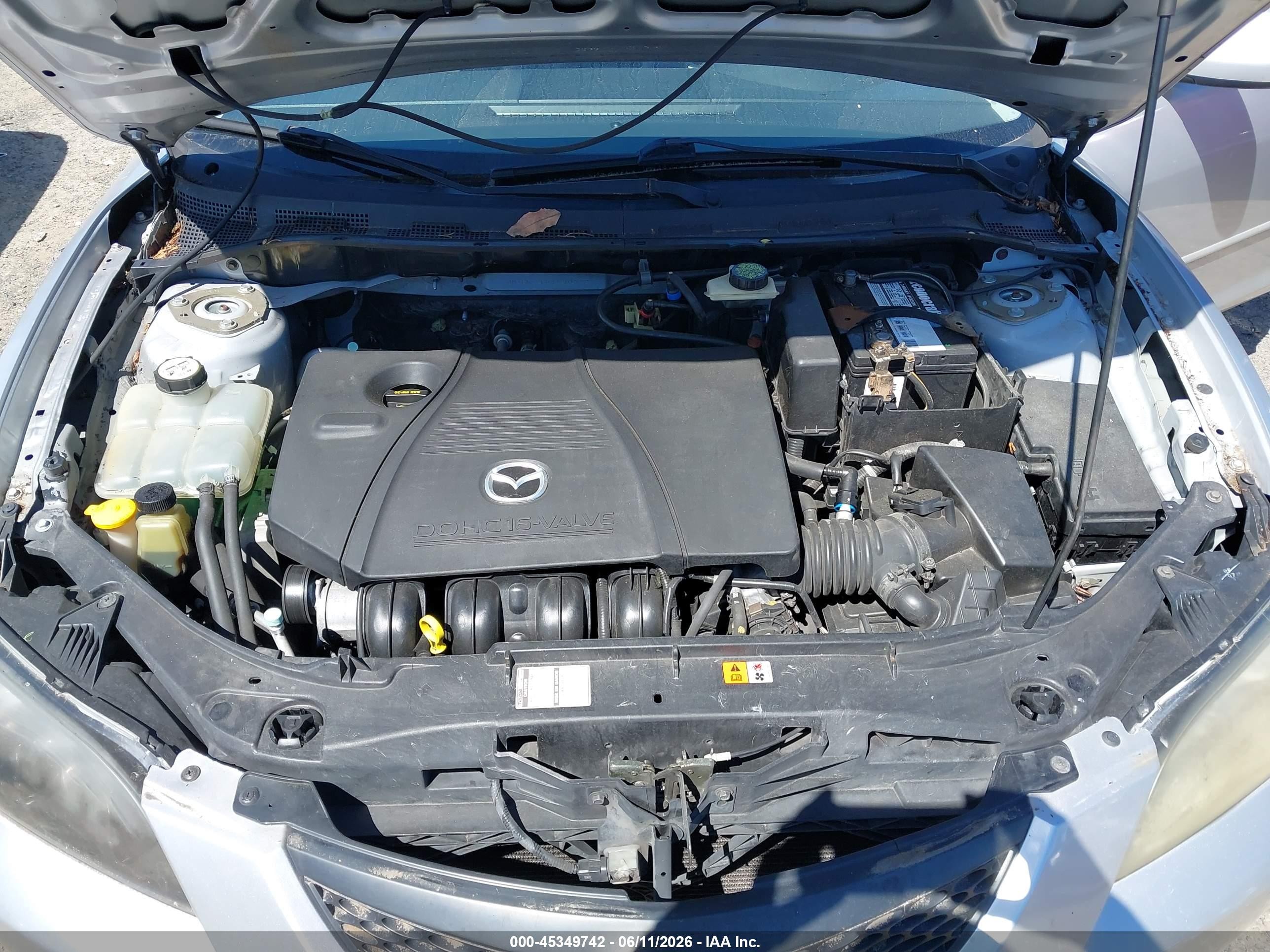2004 Mazda Mazda3 I Серебряный vin: JM1BK12F541201712