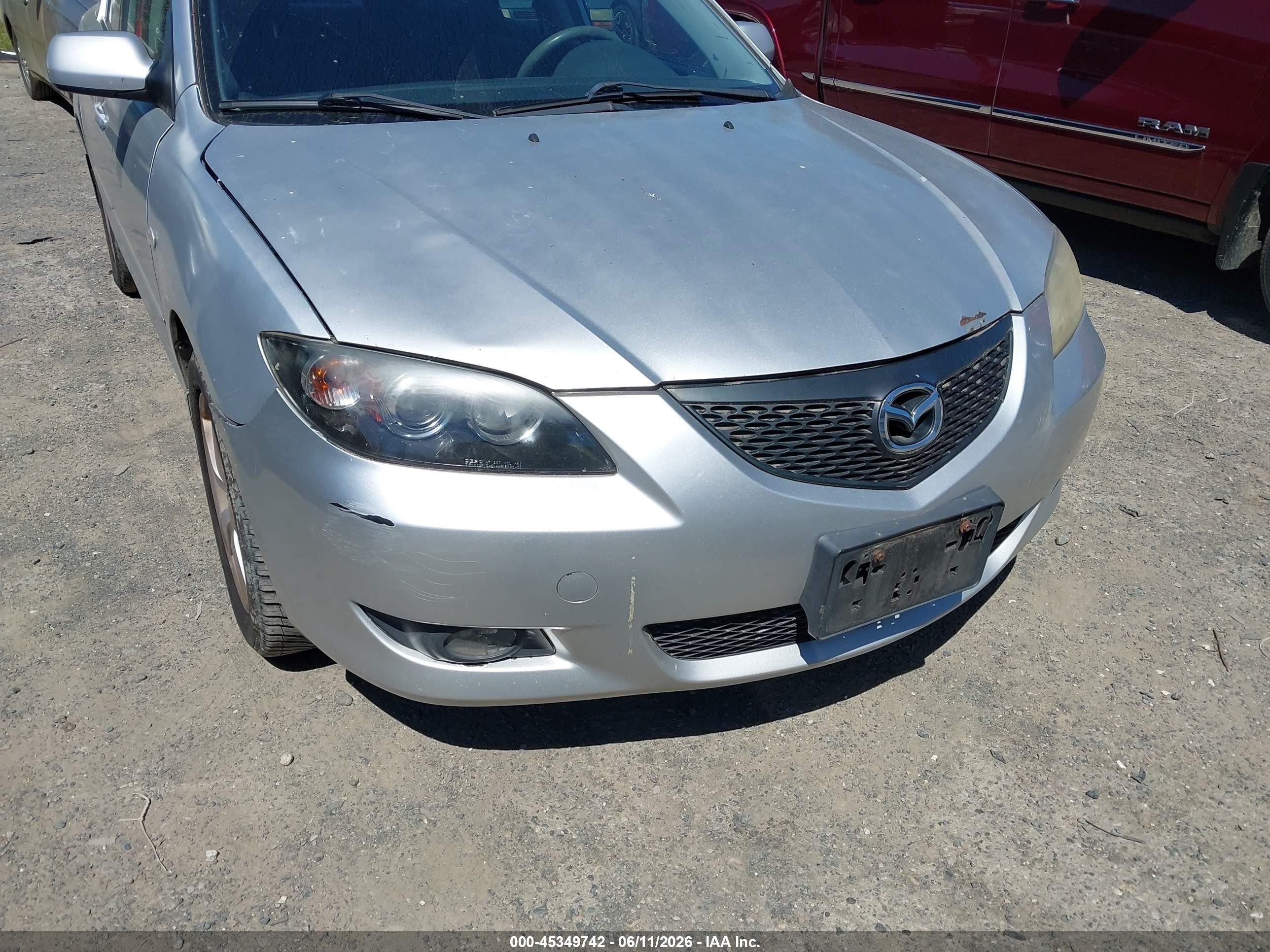 2004 Mazda Mazda3 I Серебряный vin: JM1BK12F541201712