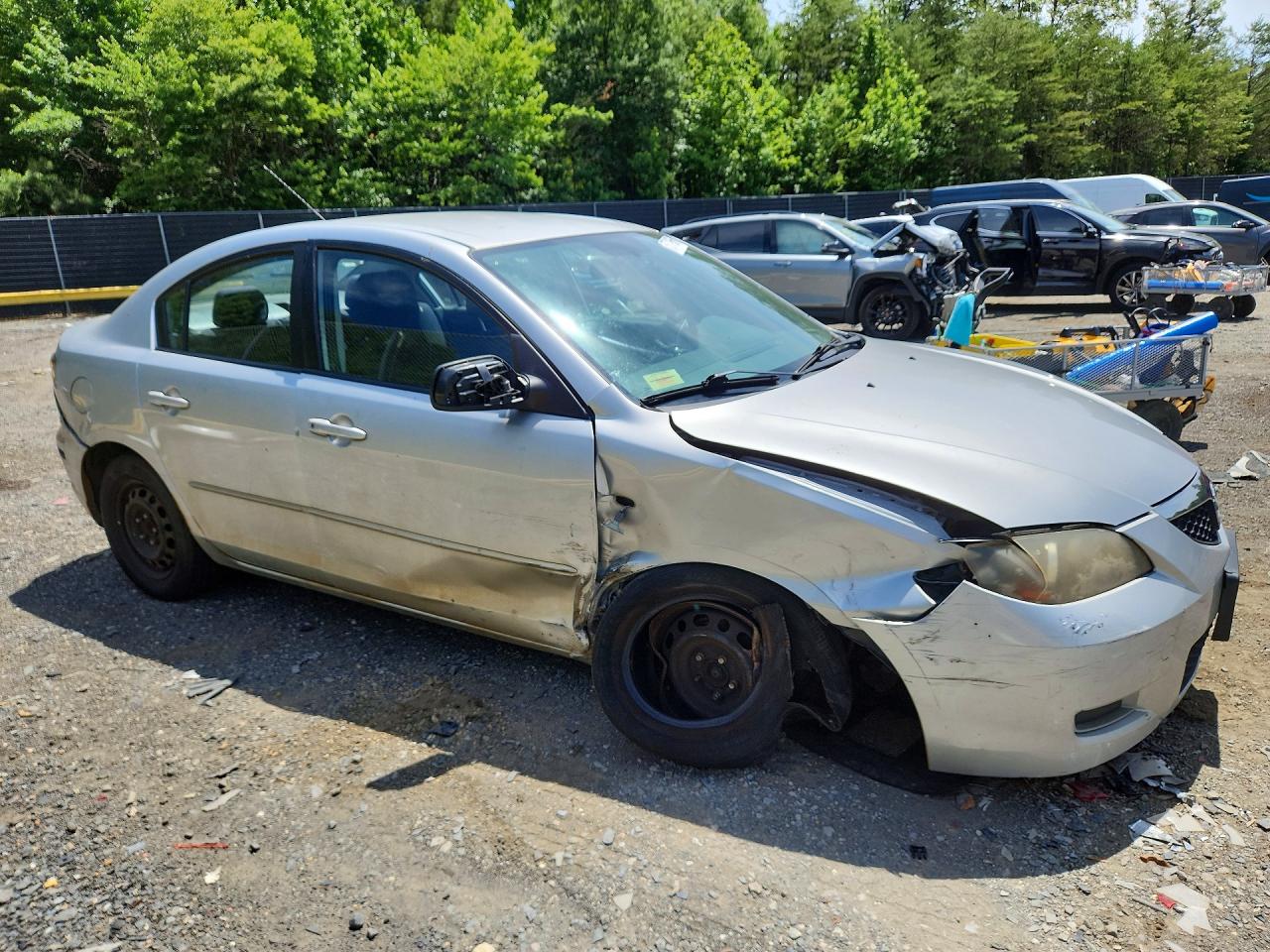 2007 Mazda Mazda3 Серебряный vin: JM1BK12F571639053