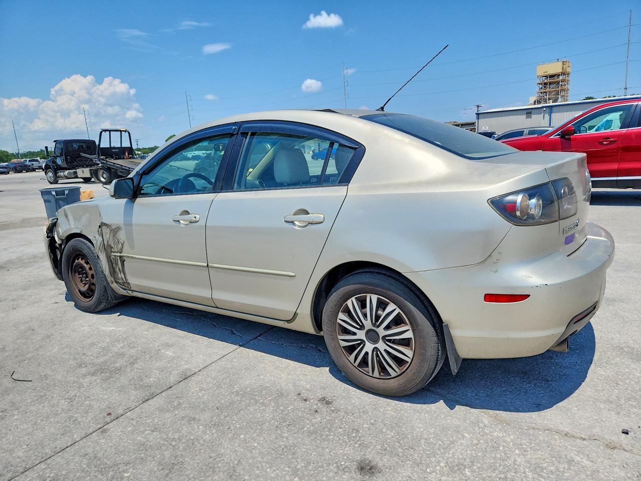 2007 Mazda 3 I Beige vin: JM1BK12F571747060