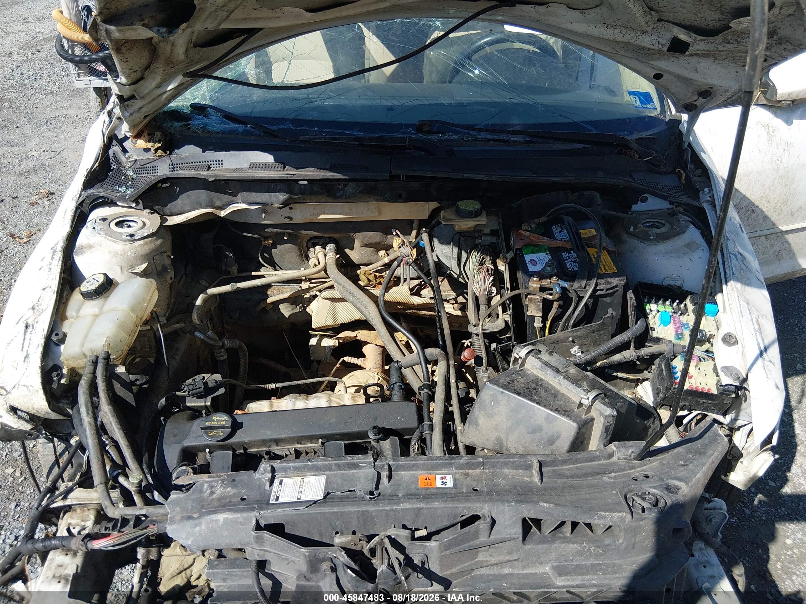 2006 Mazda Mazda3 I White vin: JM1BK12F761541267
