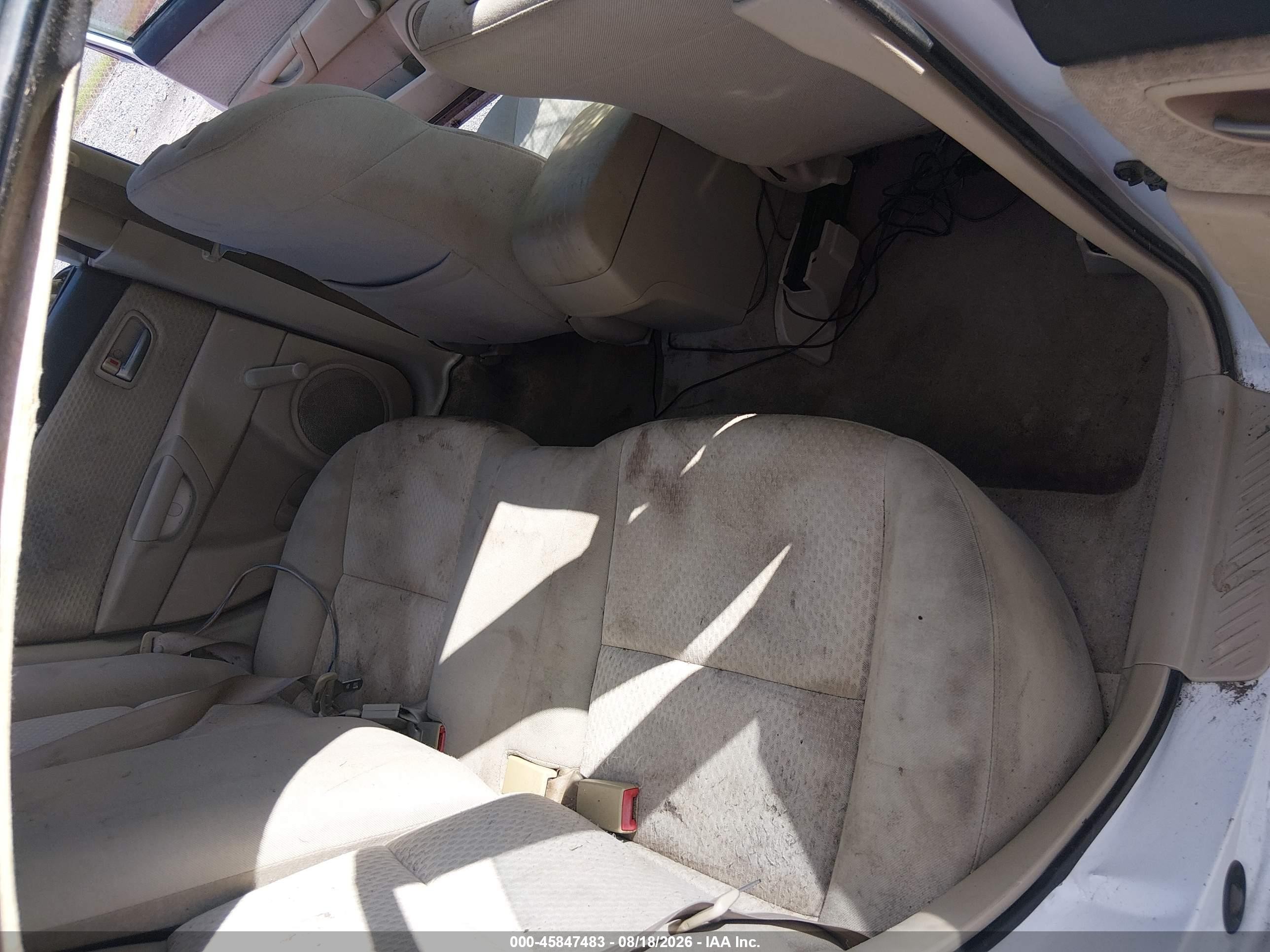 2006 Mazda Mazda3 I White vin: JM1BK12F761541267