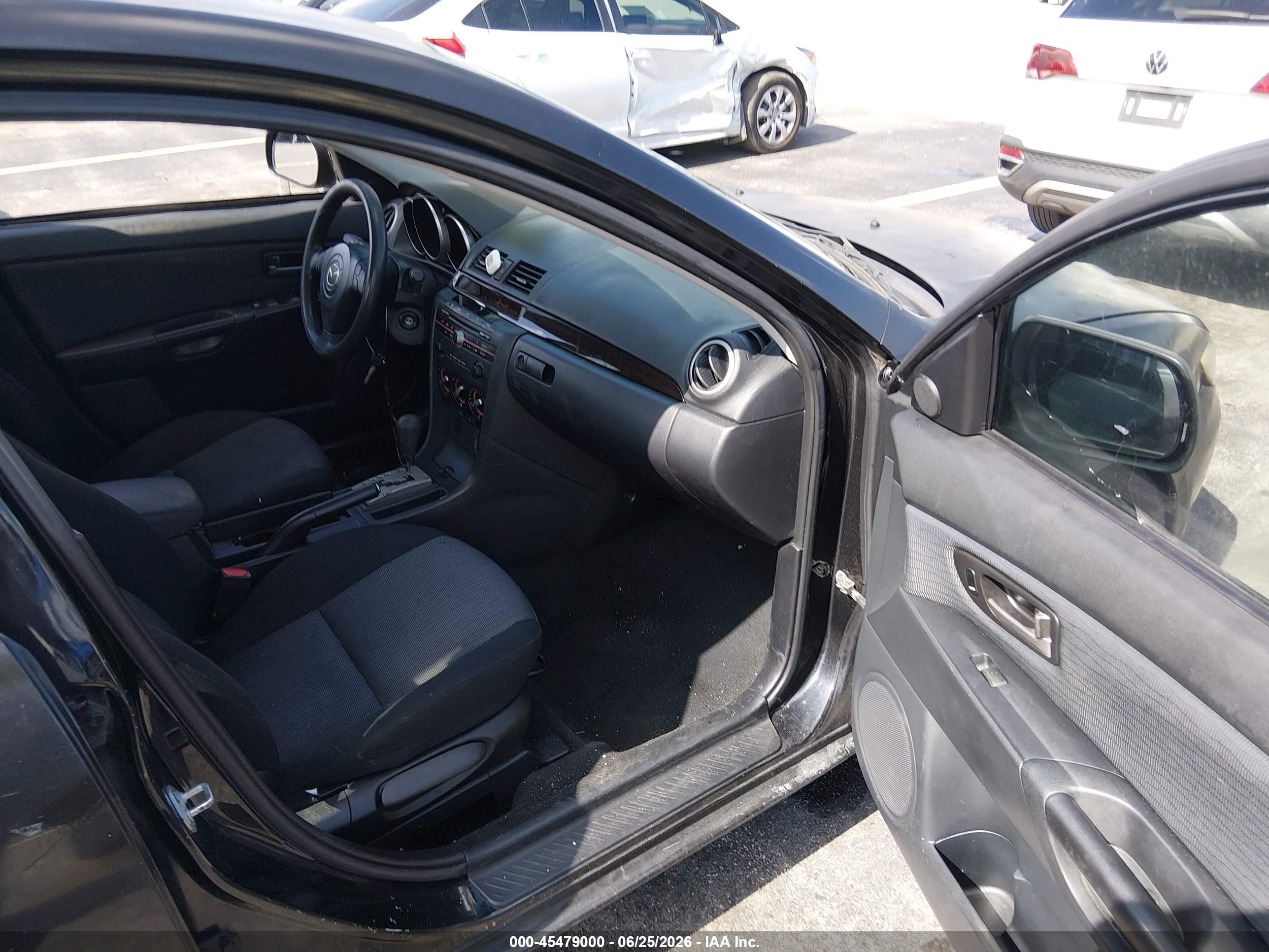 2007 Mazda Mazda3 I Black vin: JM1BK12F771734813