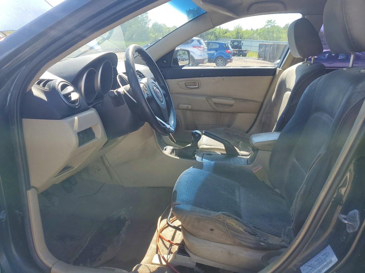 2004 Mazda 3 I Черный vin: JM1BK12F841215619