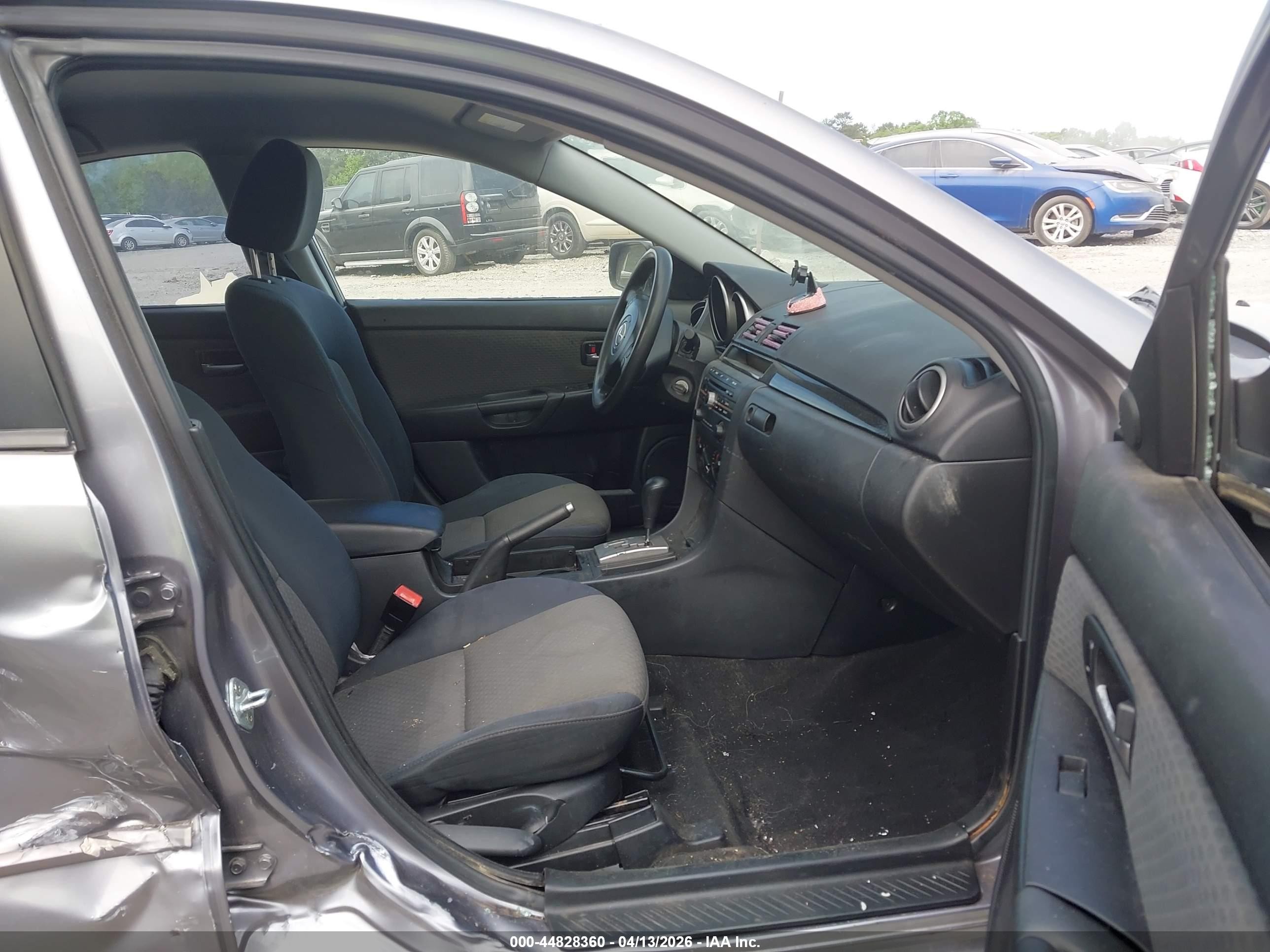 2005 Mazda Mazda3 I Gray vin: JM1BK12F851326995