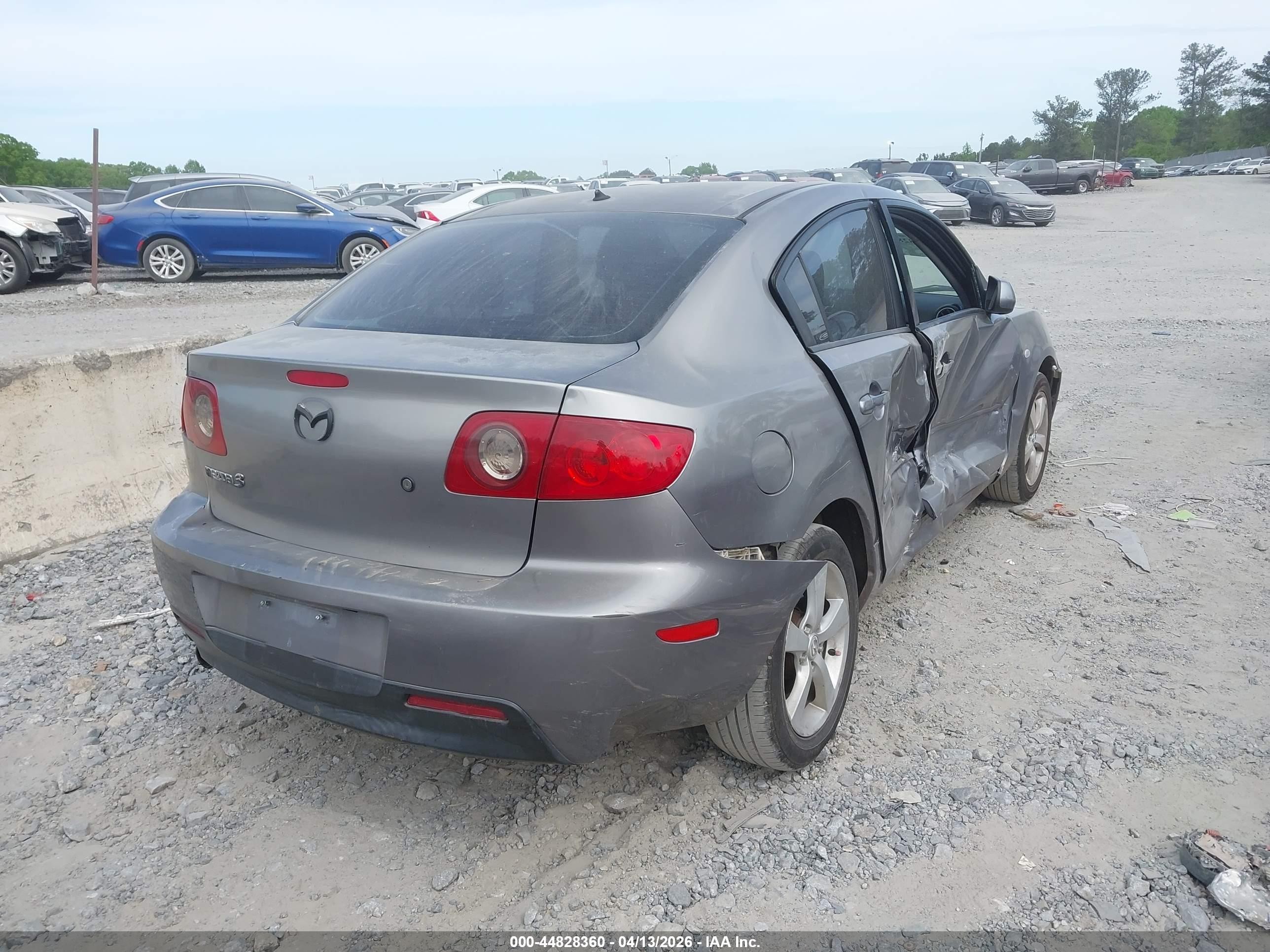 2005 Mazda Mazda3 I Gray vin: JM1BK12F851326995