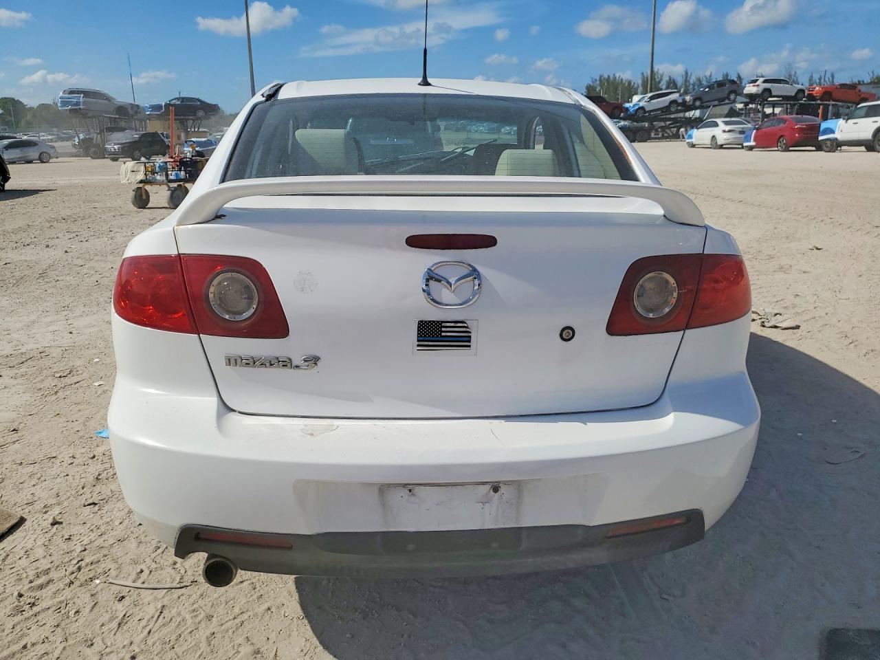 2006 Mazda 3 I White vin: JM1BK12F861443106