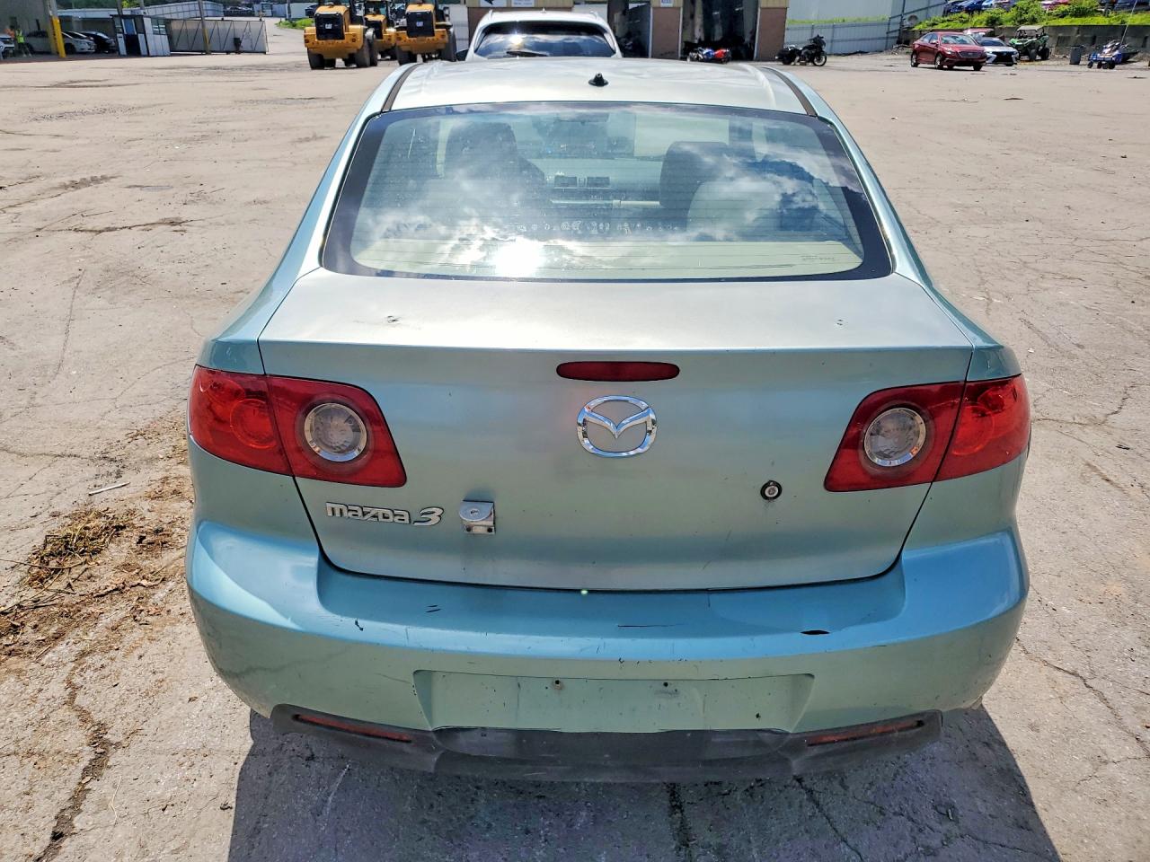 2004 Mazda 3 I Turquoise vin: JM1BK12F941167550