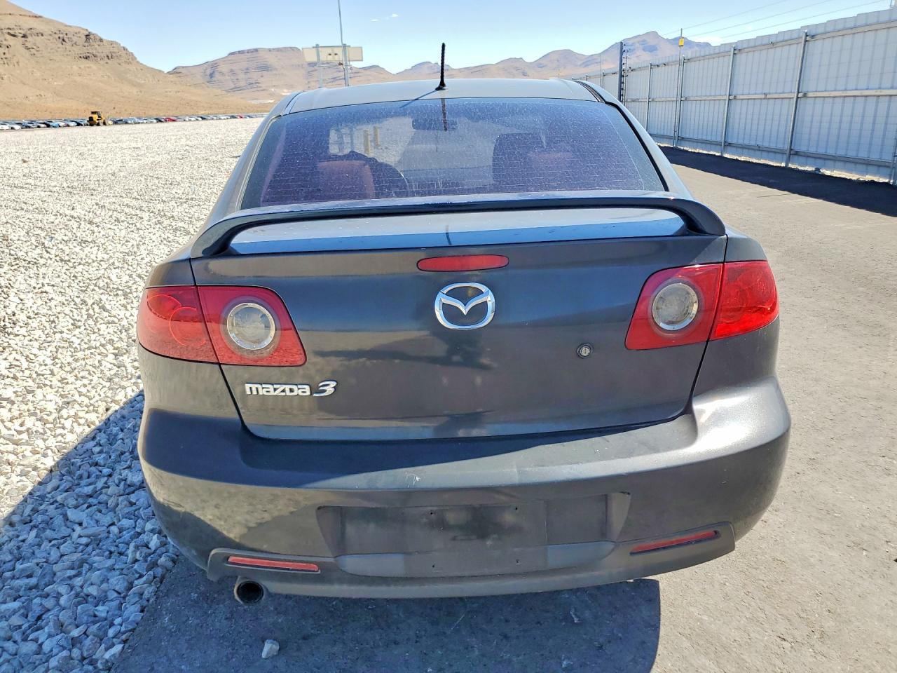 2005 Mazda 3 I Black vin: JM1BK12F951247433