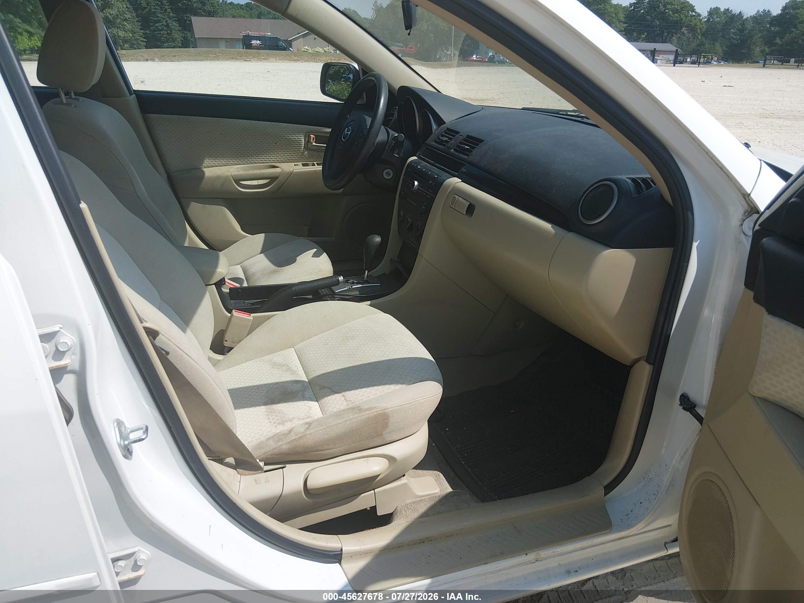 2006 Mazda Mazda3 I Touring White vin: JM1BK12F961413337