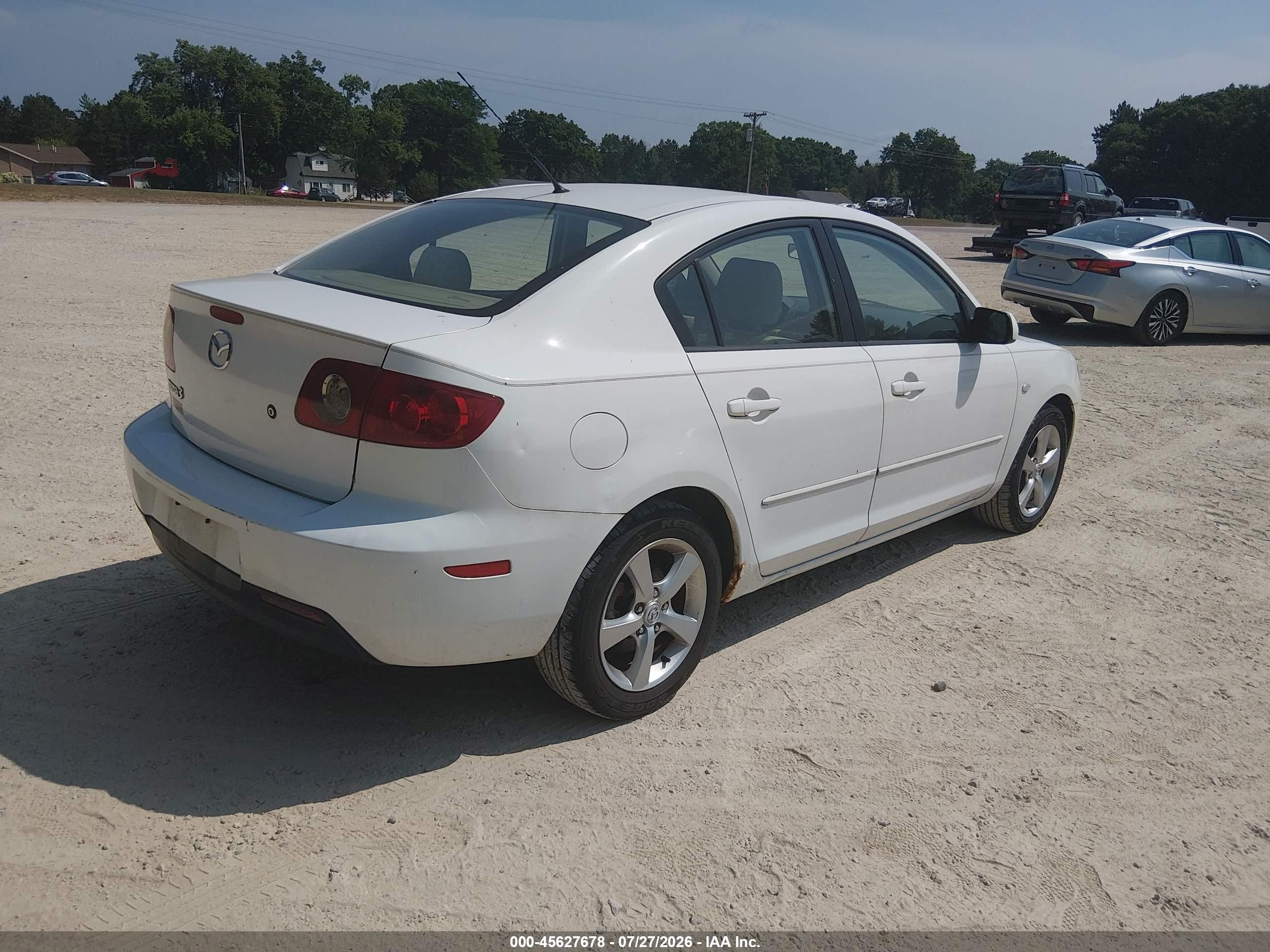 2006 Mazda Mazda3 I Touring White vin: JM1BK12F961413337