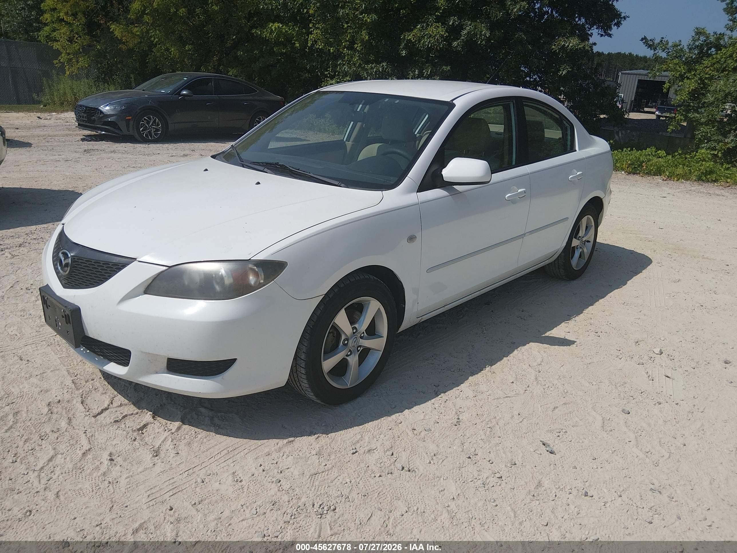 2006 Mazda Mazda3 I Touring White vin: JM1BK12F961413337