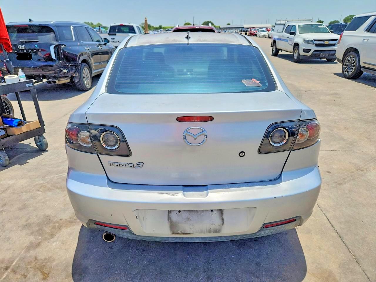 2007 Mazda 3 I Серебряный vin: JM1BK12F971719181