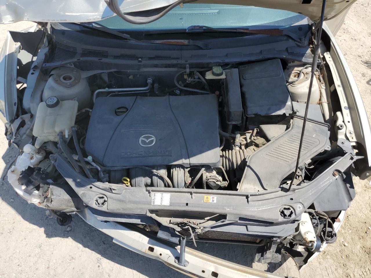2004 Mazda 3 Silver vin: JM1BK12FX41176483