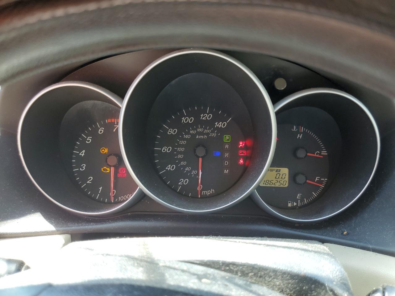 2004 Mazda 3 Silver vin: JM1BK12FX41176483