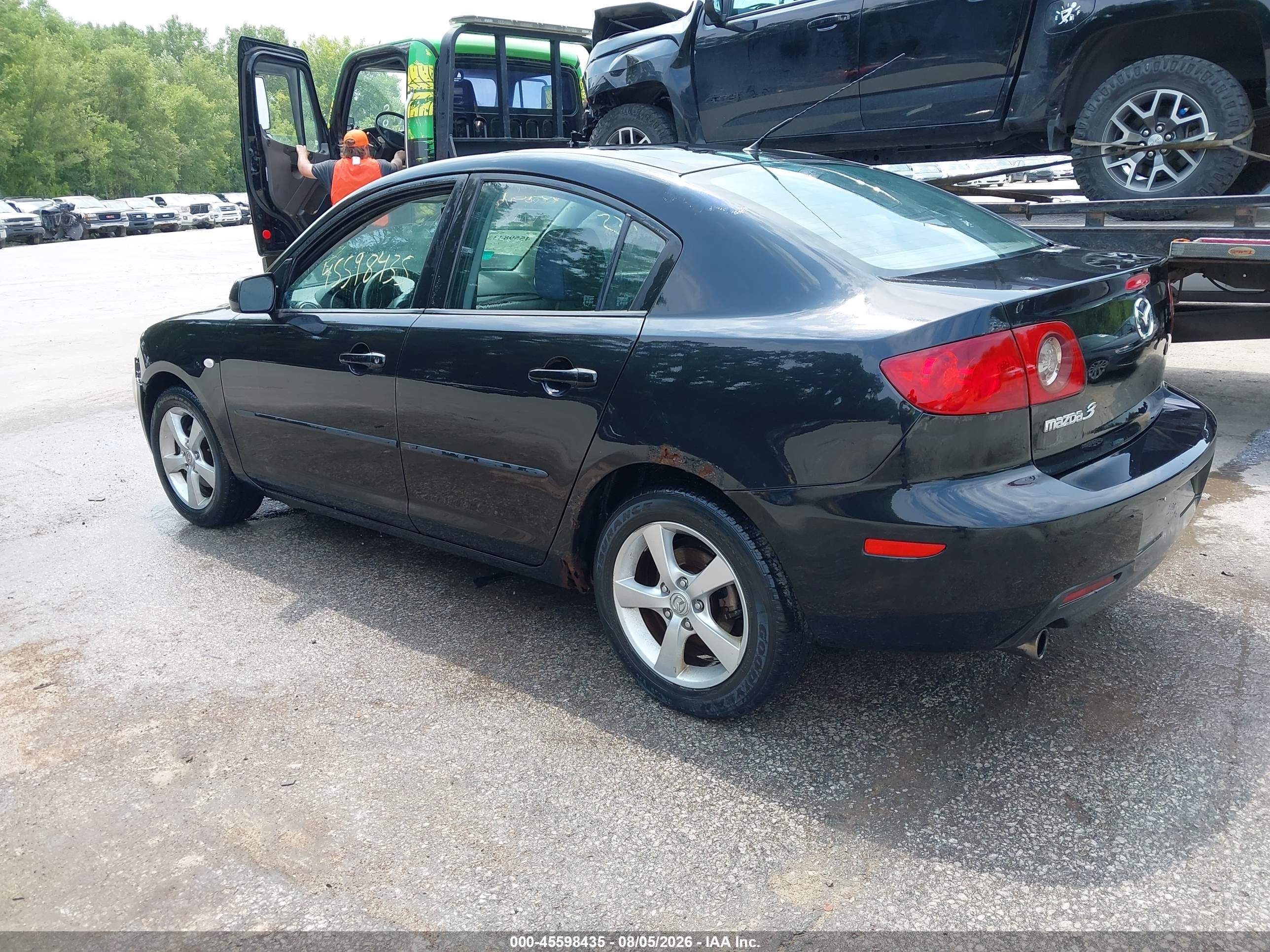 2005 Mazda Mazda3 I Black vin: JM1BK12FX51292669