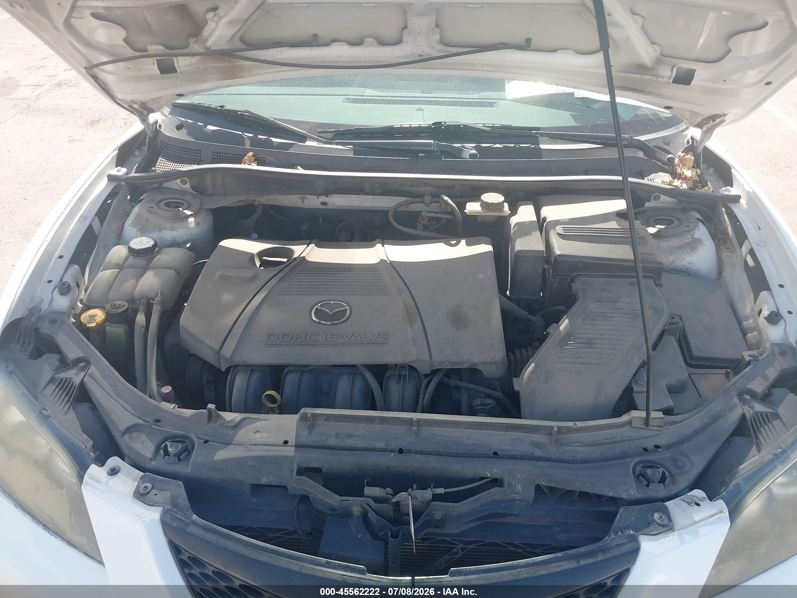 2005 Mazda Mazda3 I White vin: JM1BK12FX51303301