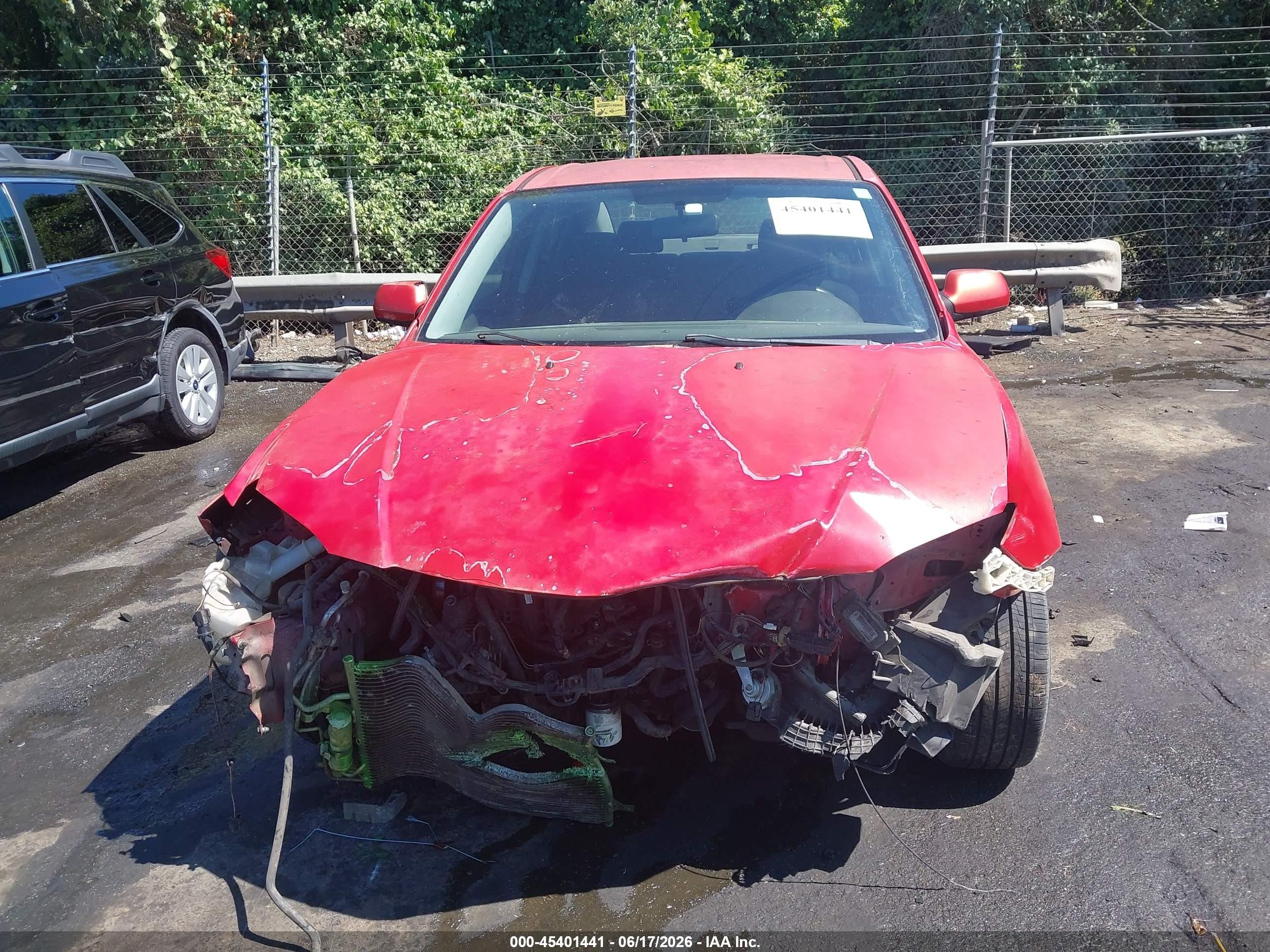 2006 Mazda Mazda3 I Touring Red vin: JM1BK12FX61501992