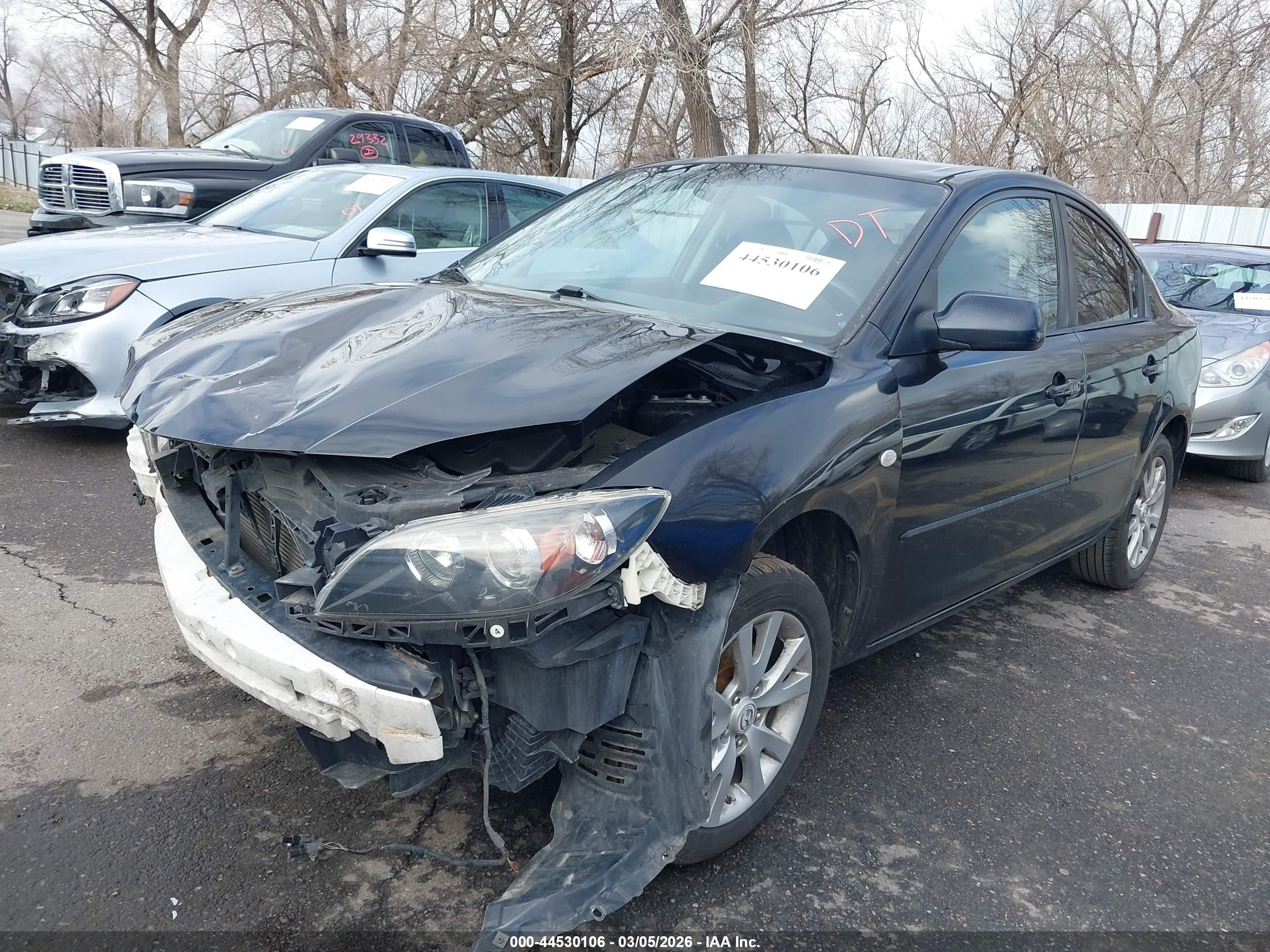 2007 Mazda Mazda3 I Черный vin: JM1BK12FX71604346