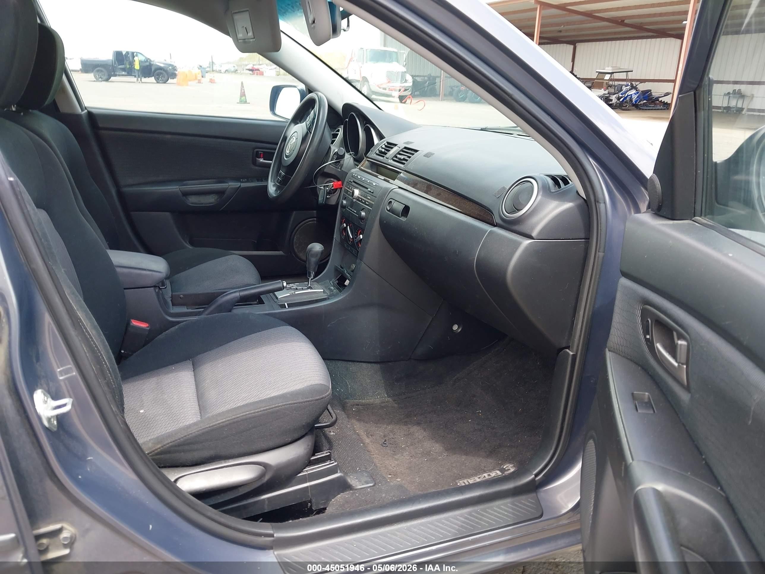2007 Mazda Mazda3 I Gray vin: JM1BK12G171638538