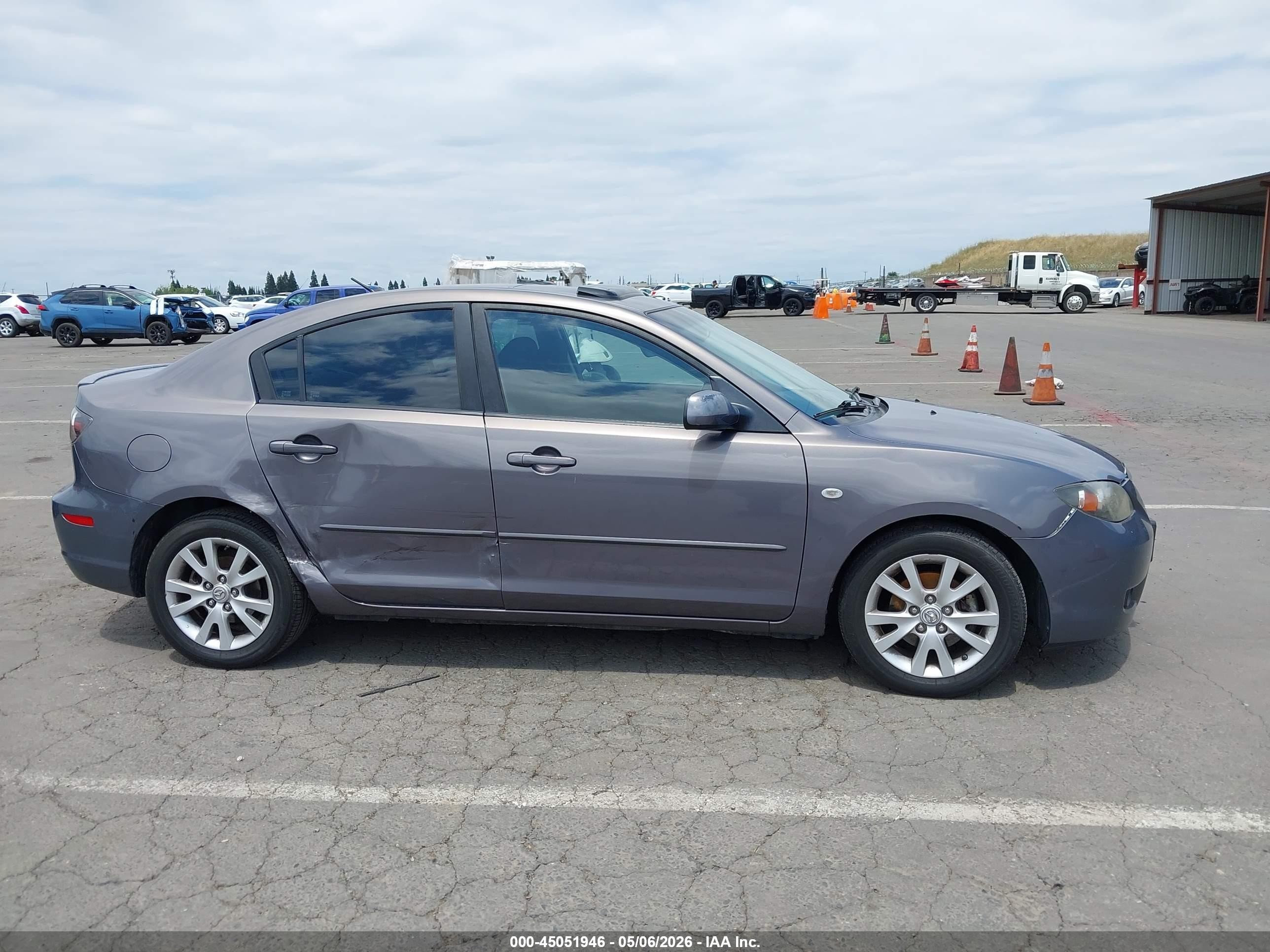 2007 Mazda Mazda3 I Gray vin: JM1BK12G171638538