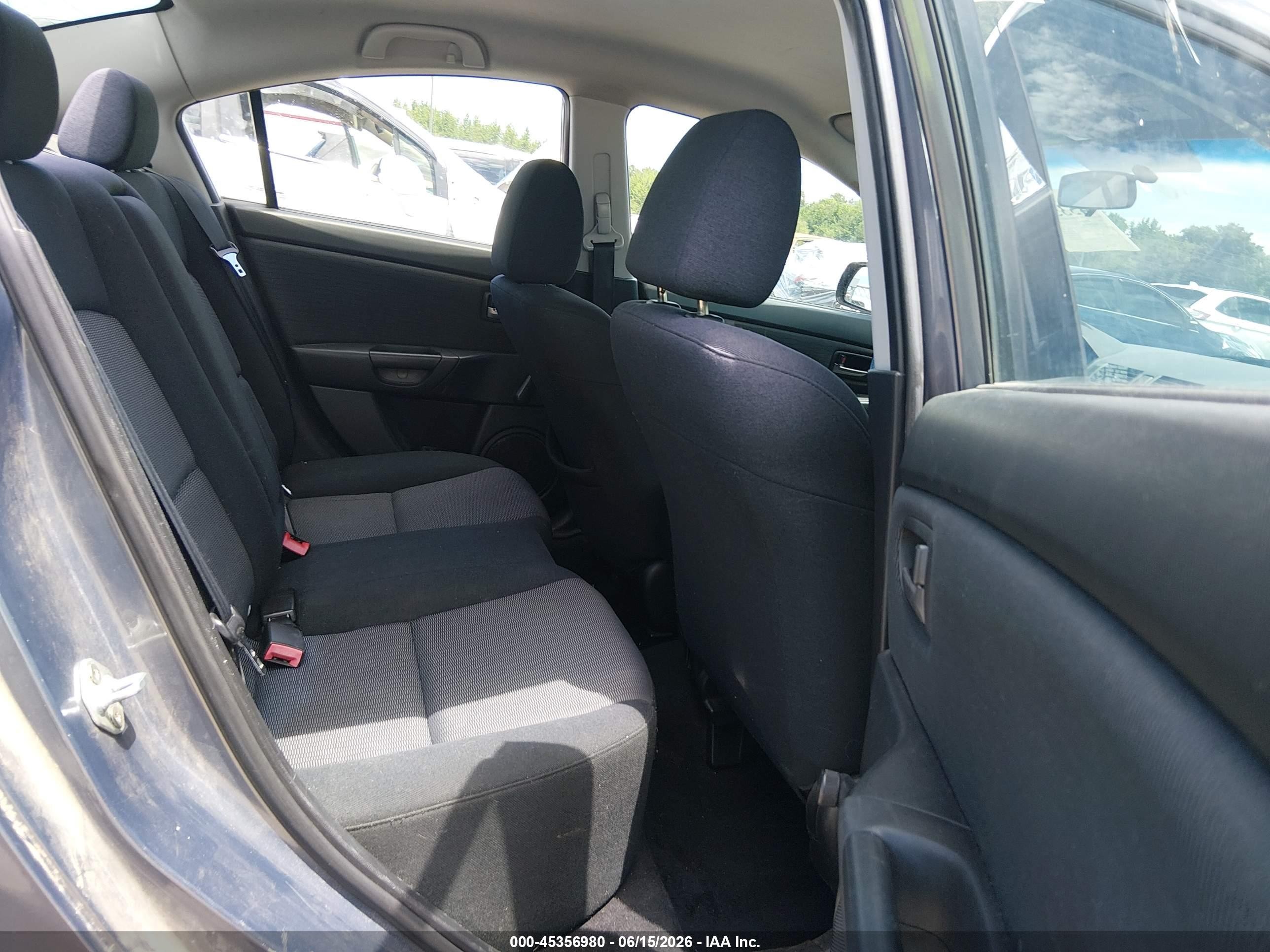 2008 Mazda Mazda3 I Sport Silver vin: JM1BK12G281859454