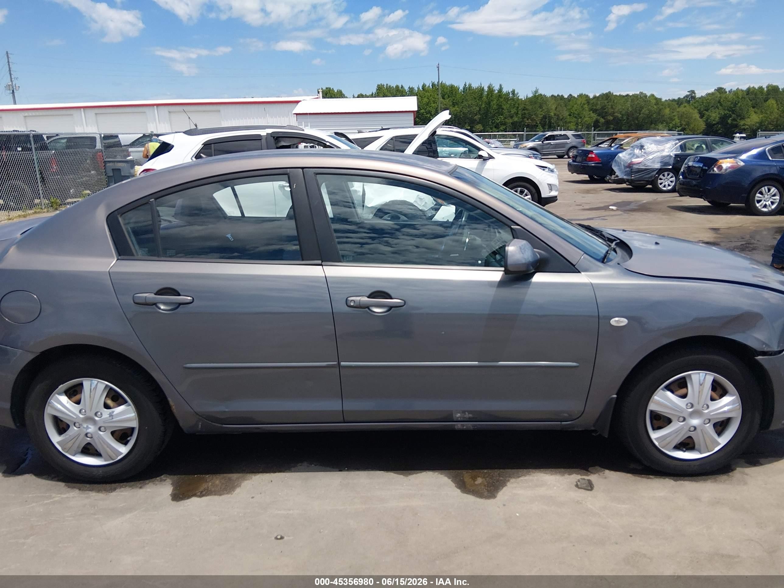 2008 Mazda Mazda3 I Sport Silver vin: JM1BK12G281859454