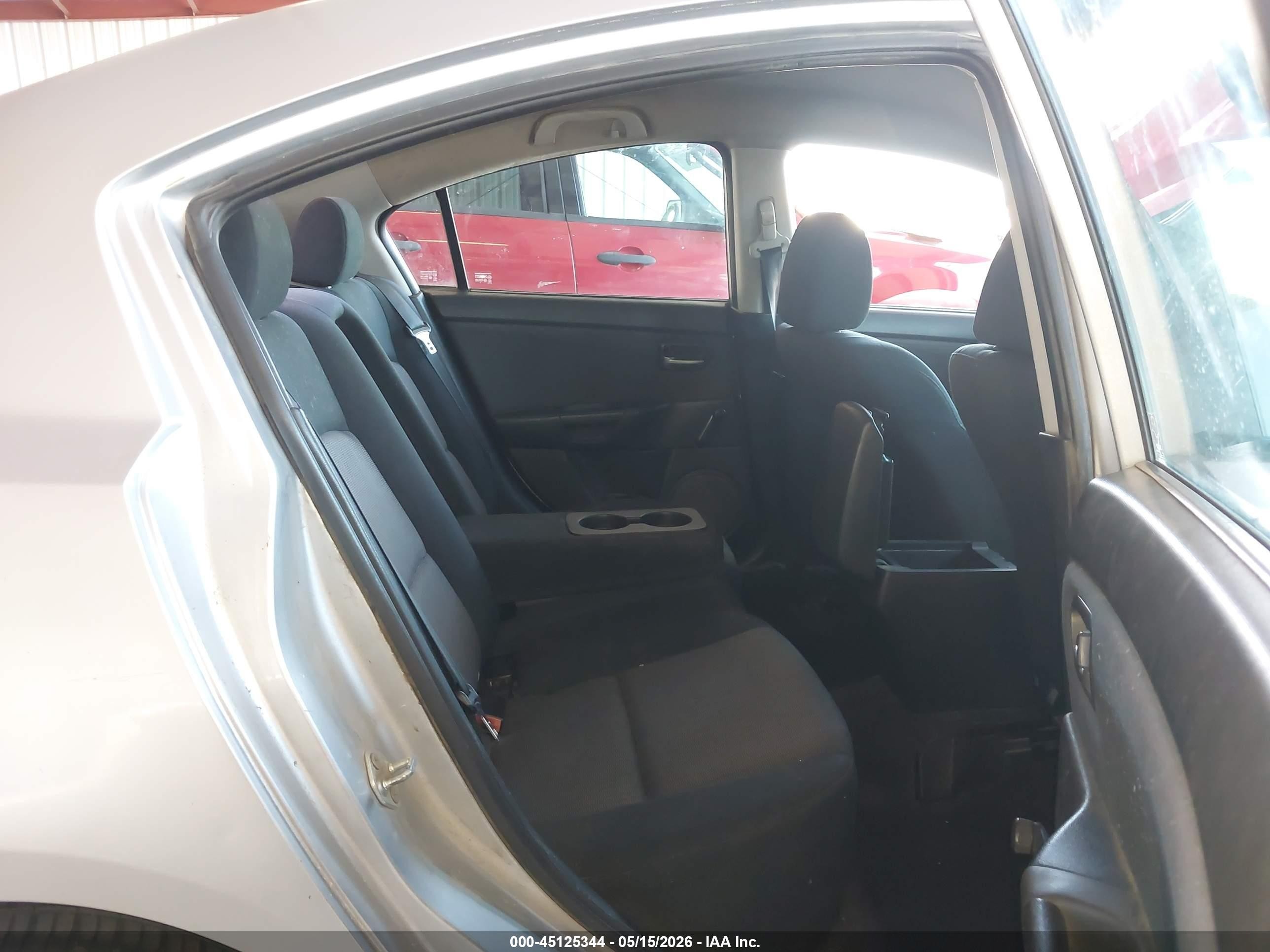 2007 Mazda Mazda3 I Sport Silver vin: JM1BK12G371719086