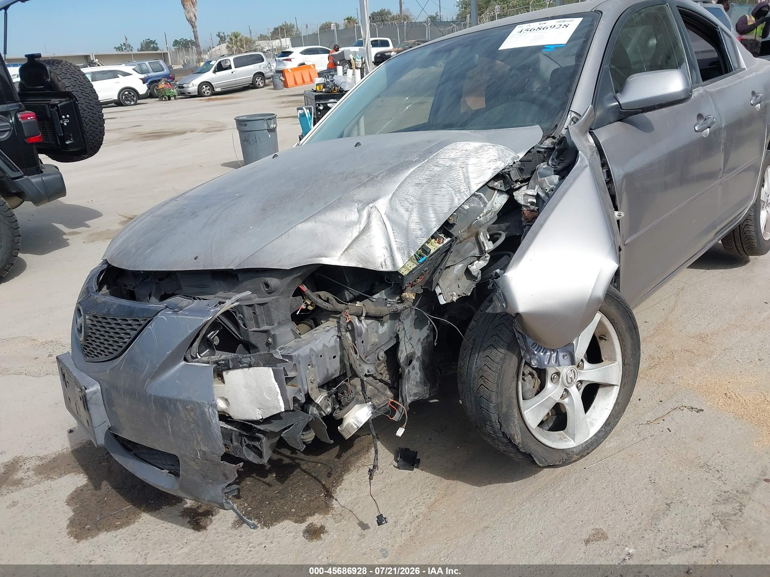 2006 Mazda Mazda3 I Touring Silver vin: JM1BK12G661401543