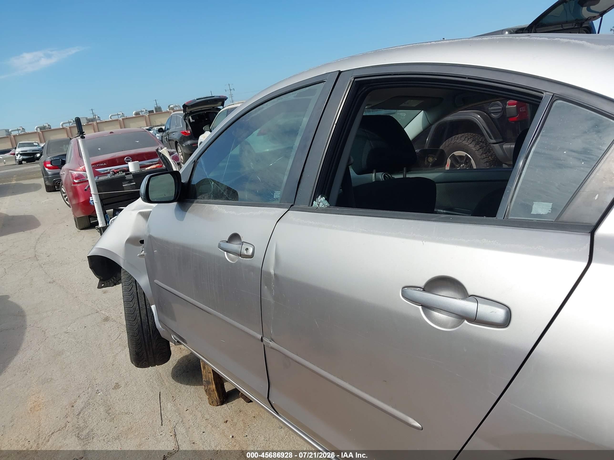 2006 Mazda Mazda3 I Touring Silver vin: JM1BK12G661401543