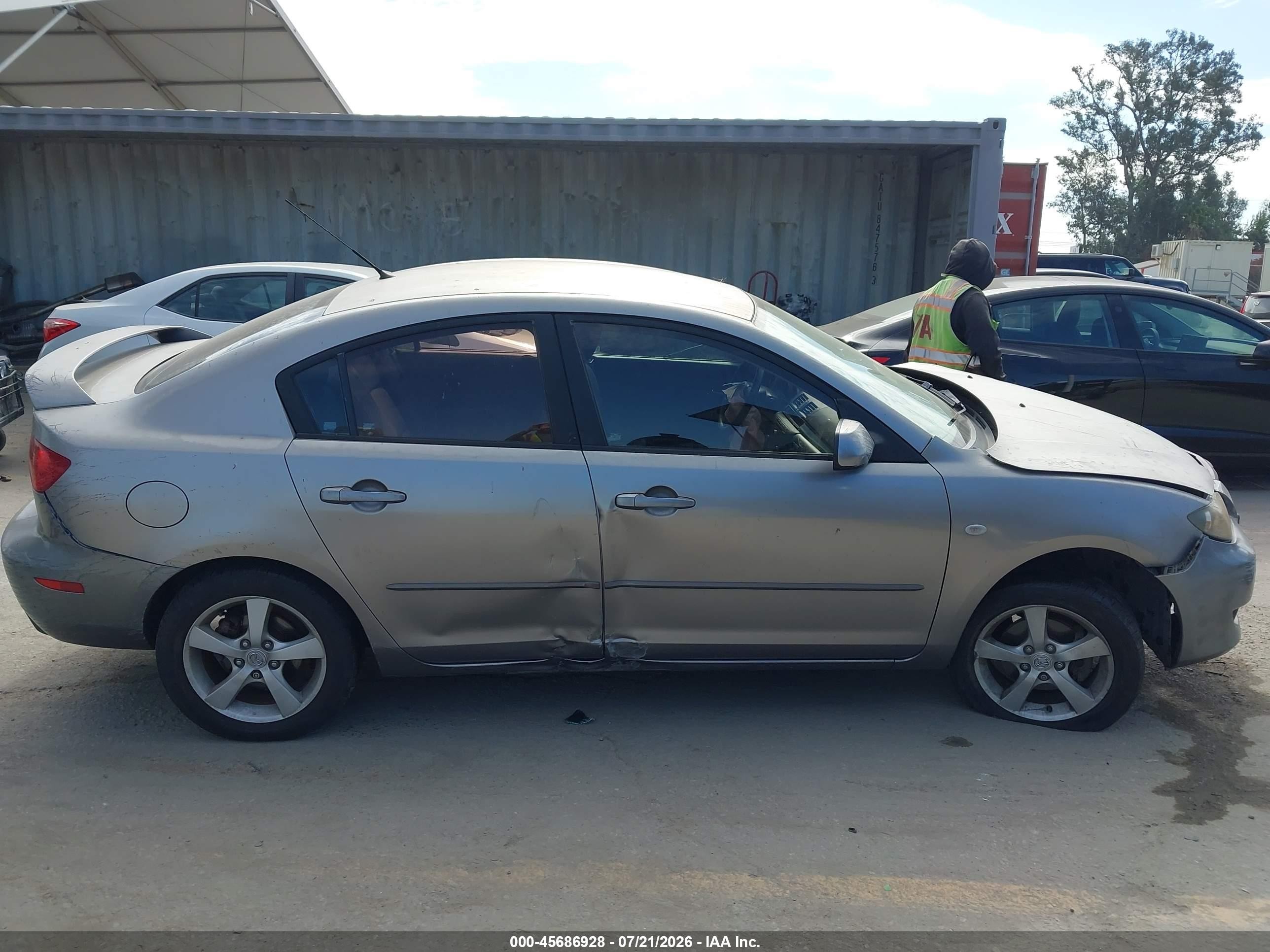 2006 Mazda Mazda3 I Touring Silver vin: JM1BK12G661401543