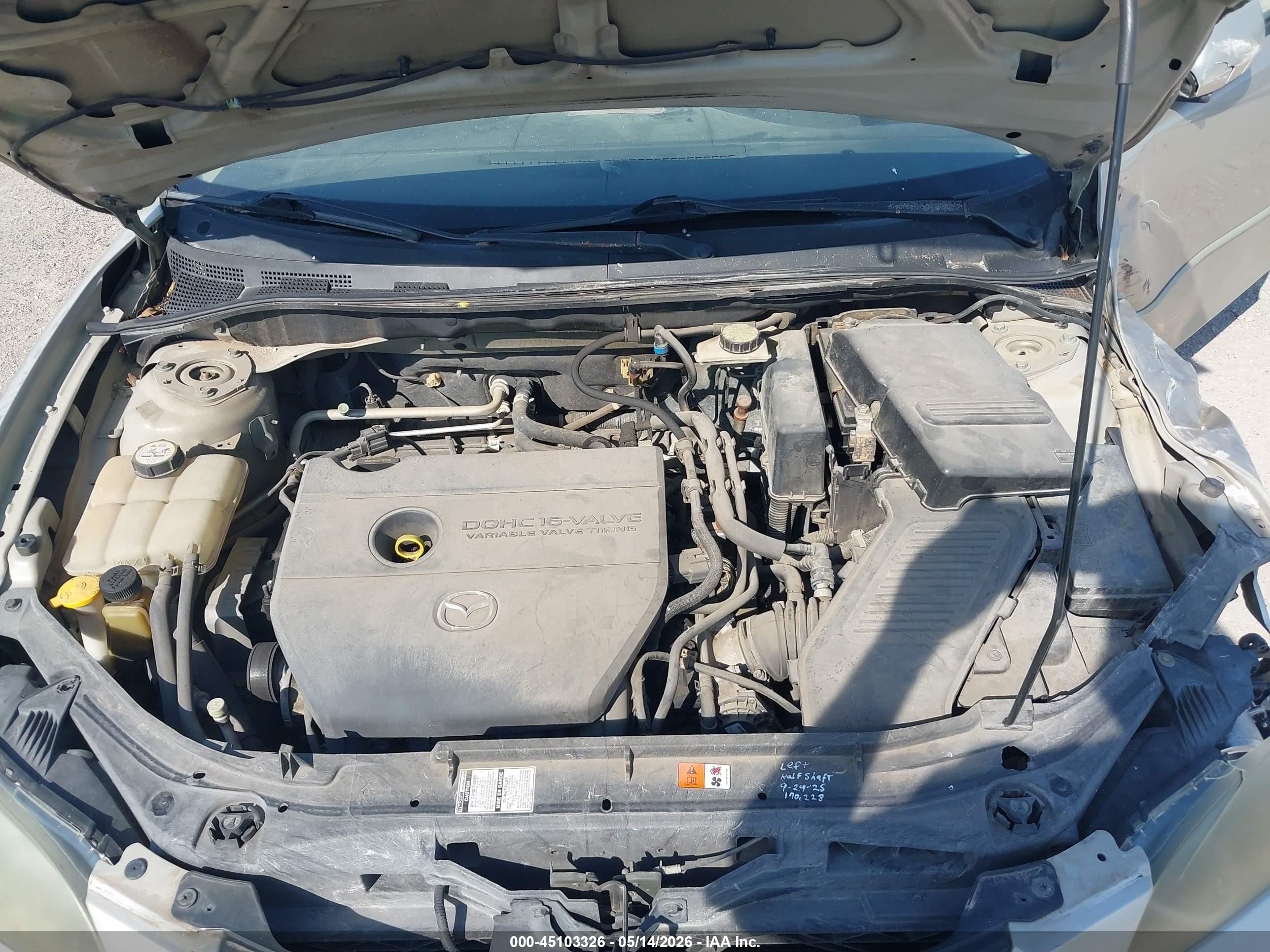2006 Mazda Mazda3 I Gold vin: JM1BK12G761534179