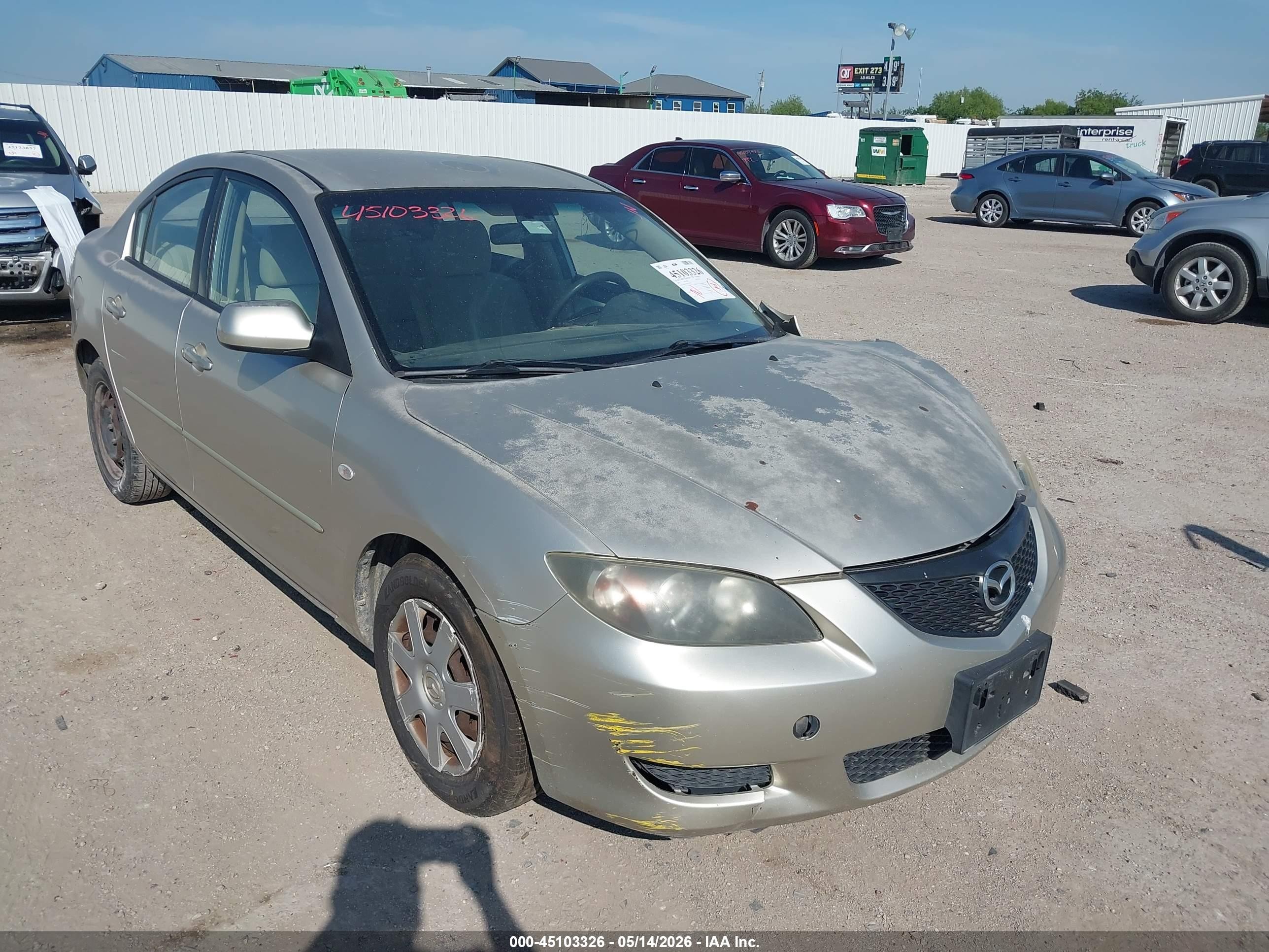 2006 Mazda Mazda3 I Gold vin: JM1BK12G761534179