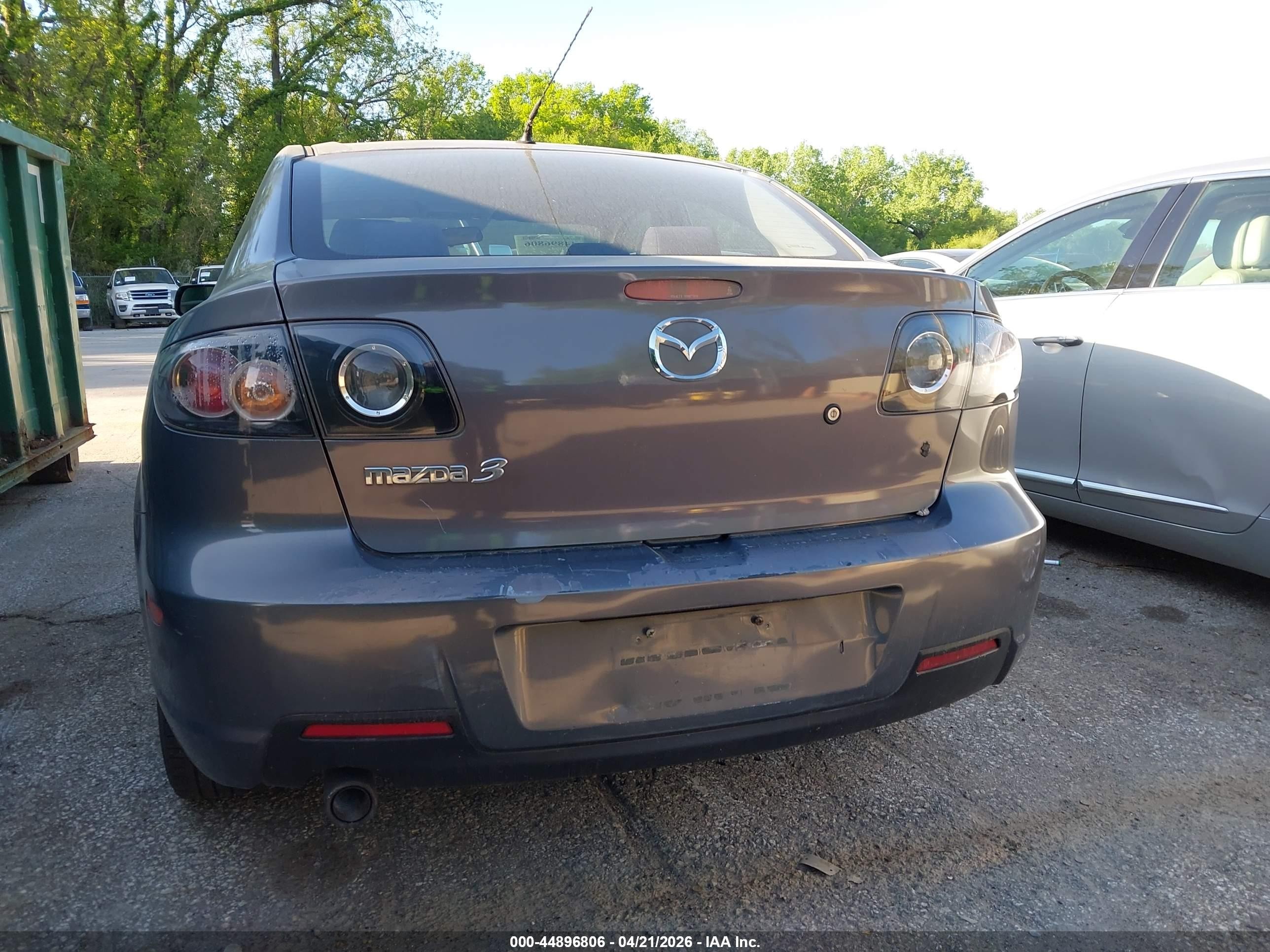 2008 Mazda Mazda3 I Gray vin: JM1BK12G781846358