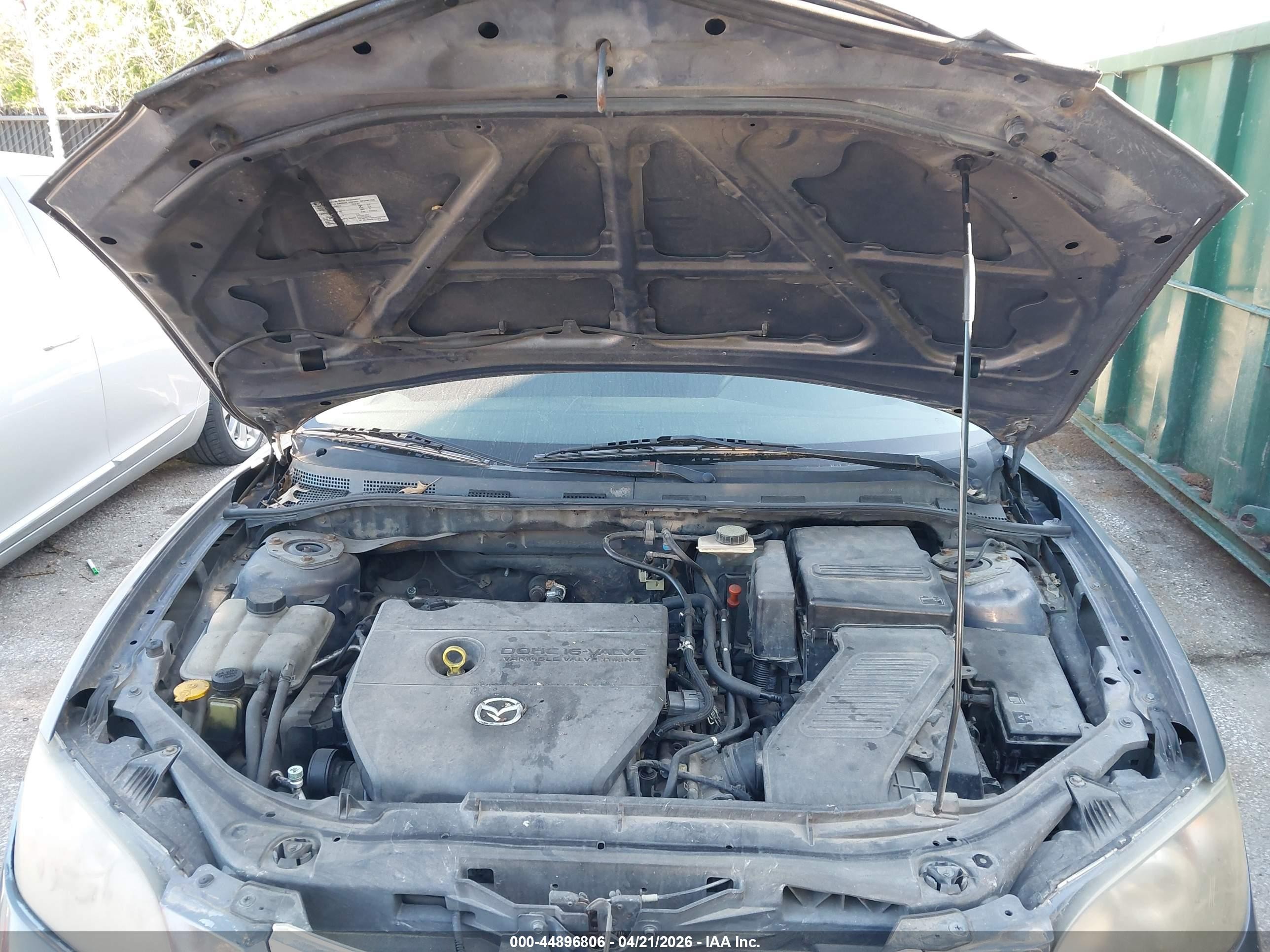 2008 Mazda Mazda3 I Gray vin: JM1BK12G781846358